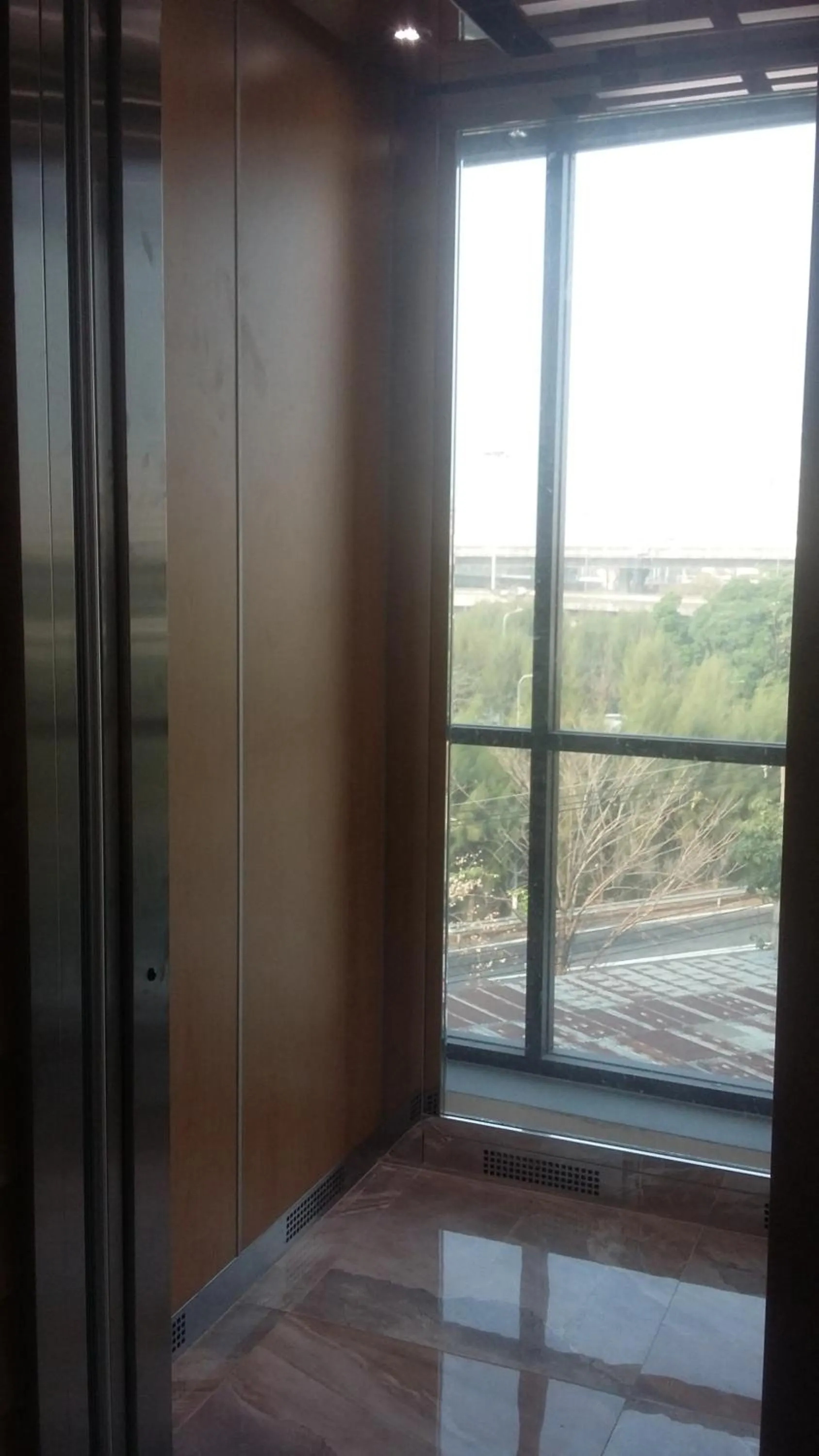 Property building in Vanlisut Hotel Ngamwongwan