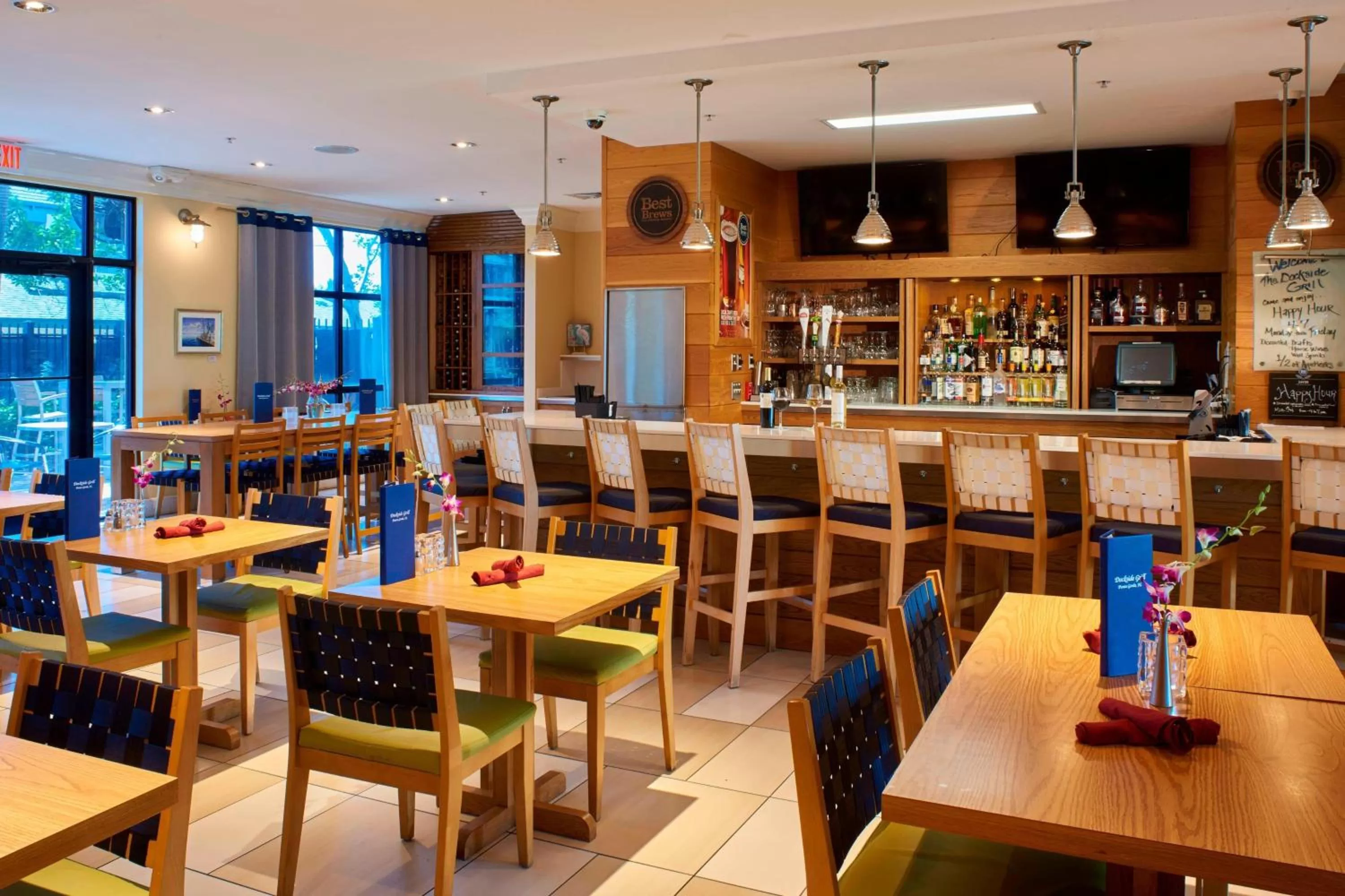 Restaurant/places to eat in Four Points by Sheraton Punta Gorda Harborside