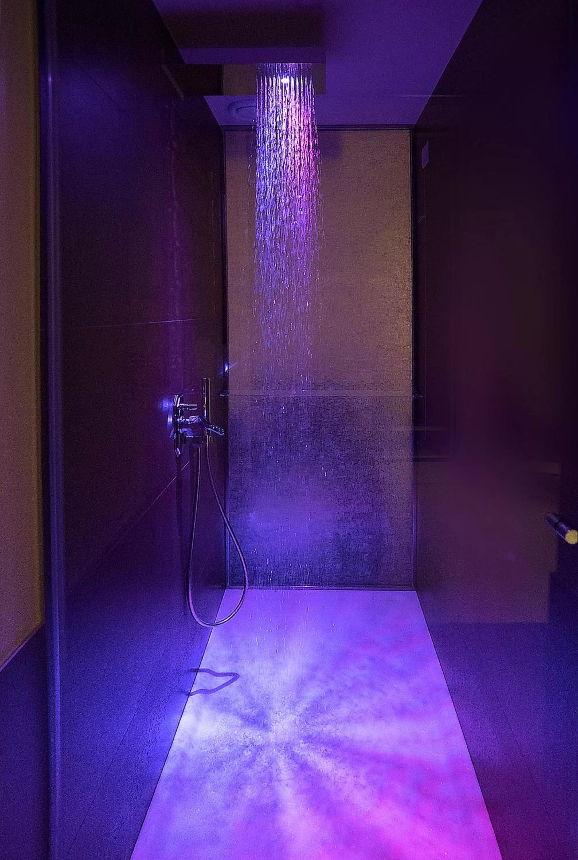 Shower in Papadopoli Hotel Venezia - MGallery Collection