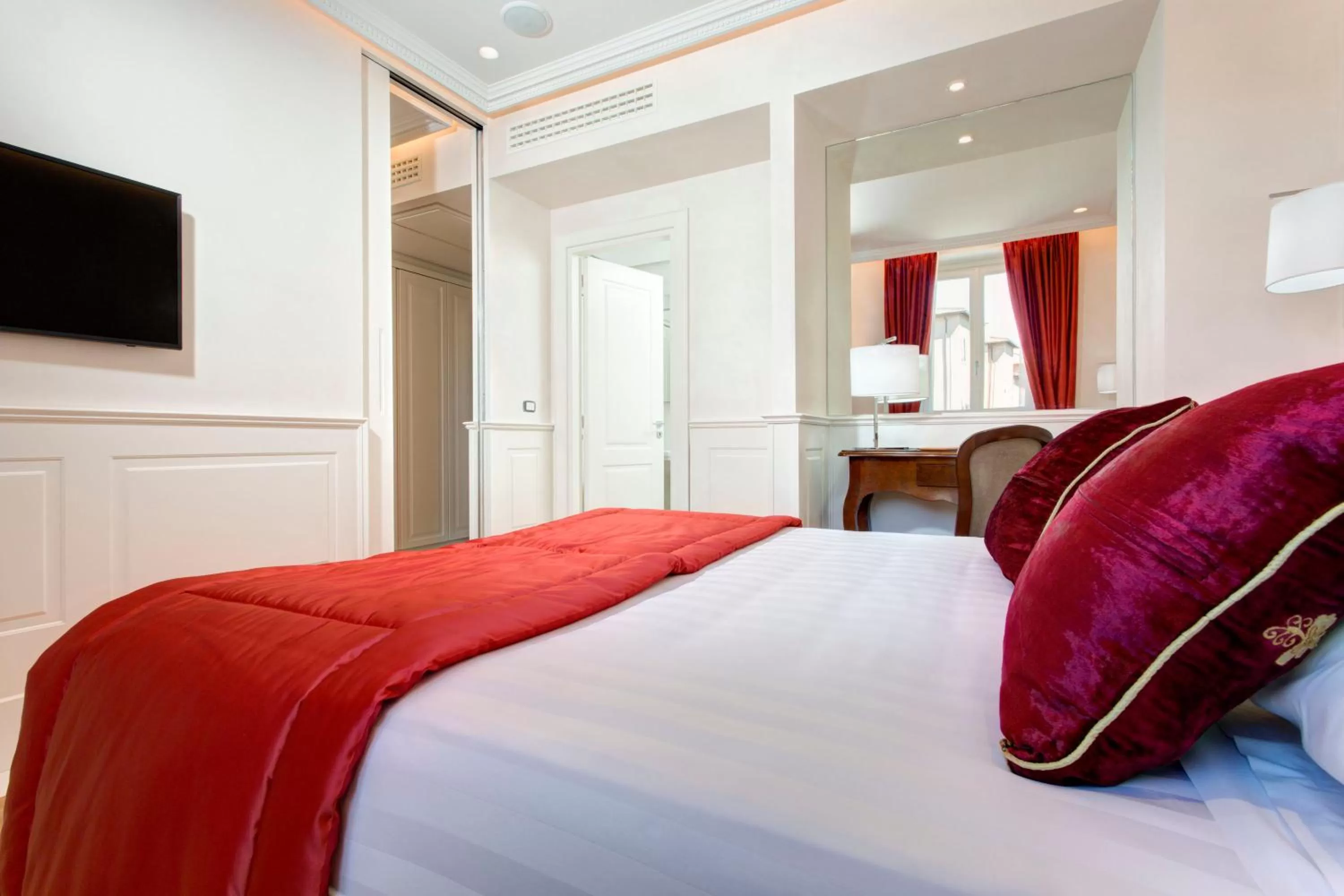 Bedroom, Bed in Hotel Degli Artisti