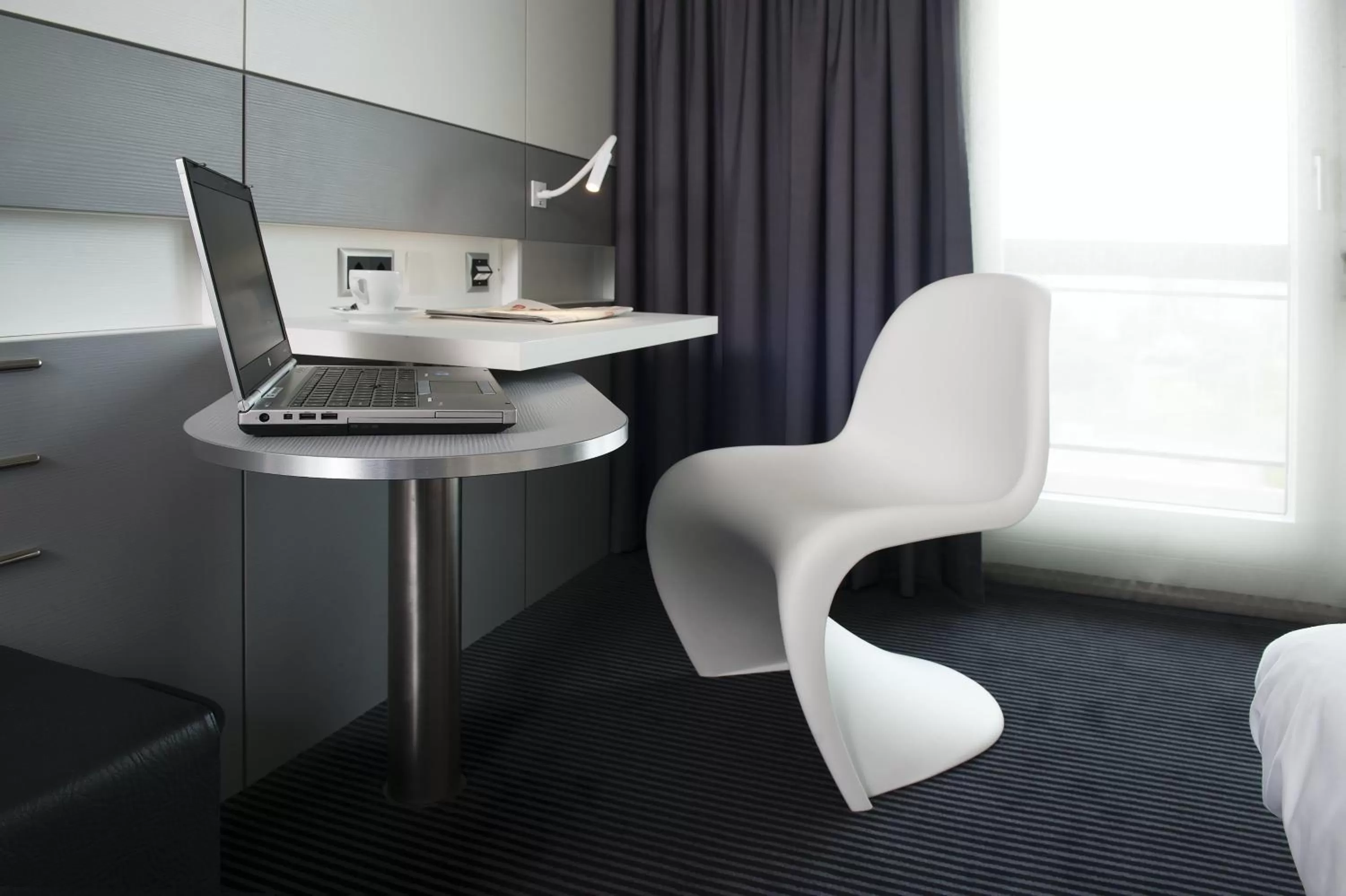 Seating area in Mercure Biel