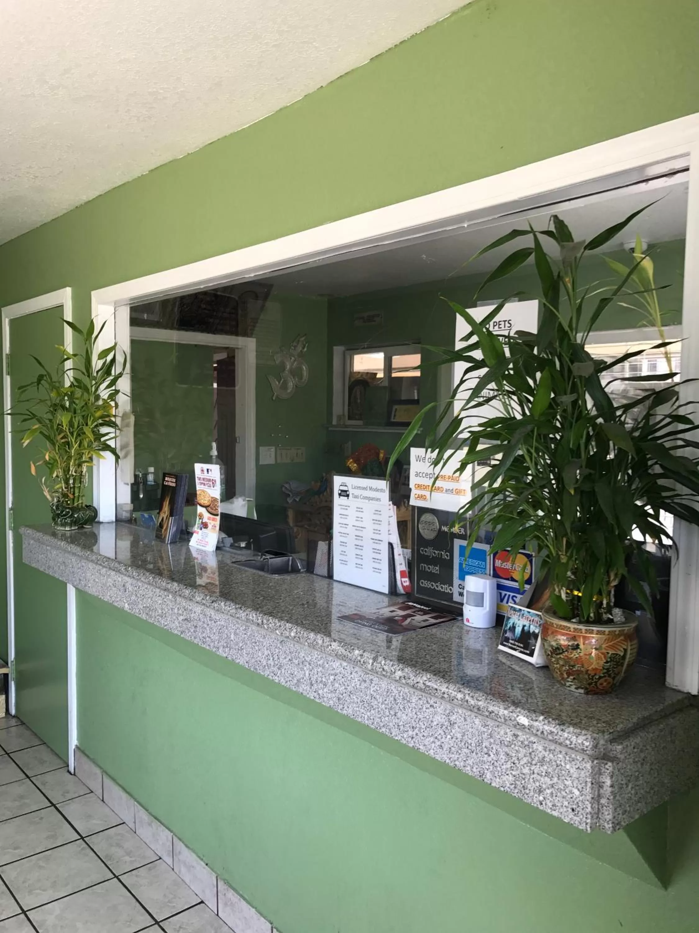 Lobby or reception in Economy Inn