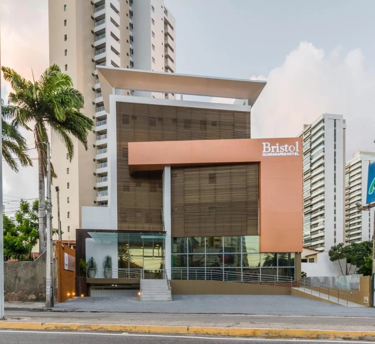 Property building in Bristol Guararapes Fortaleza Centro de Eventos