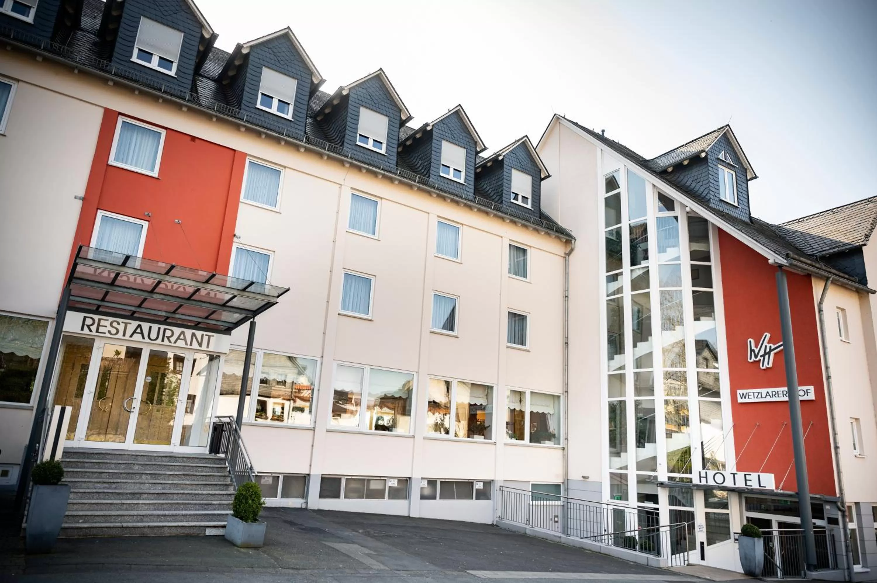 Facade/entrance in Hotel Wetzlarer Hof