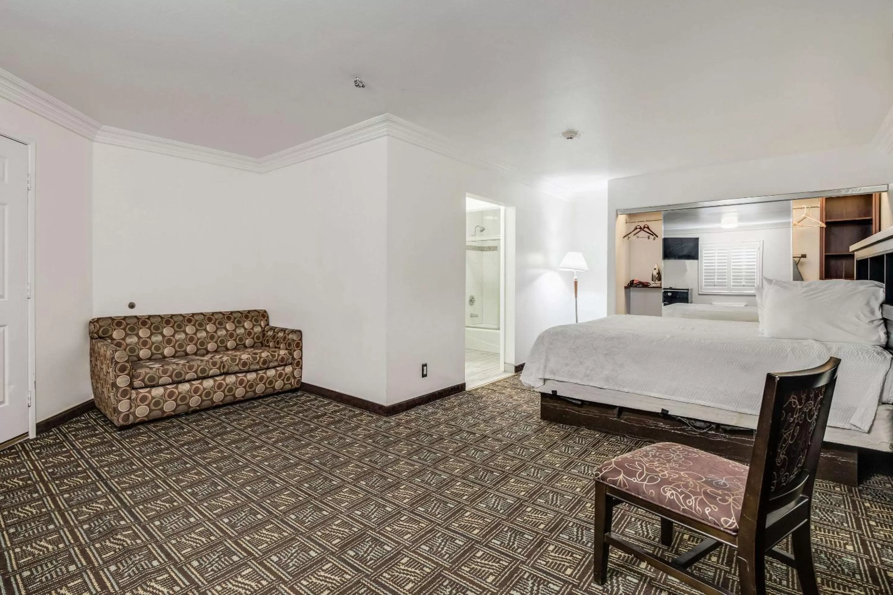 Bedroom, Bed in Rodeway Inn Old Town Temecula