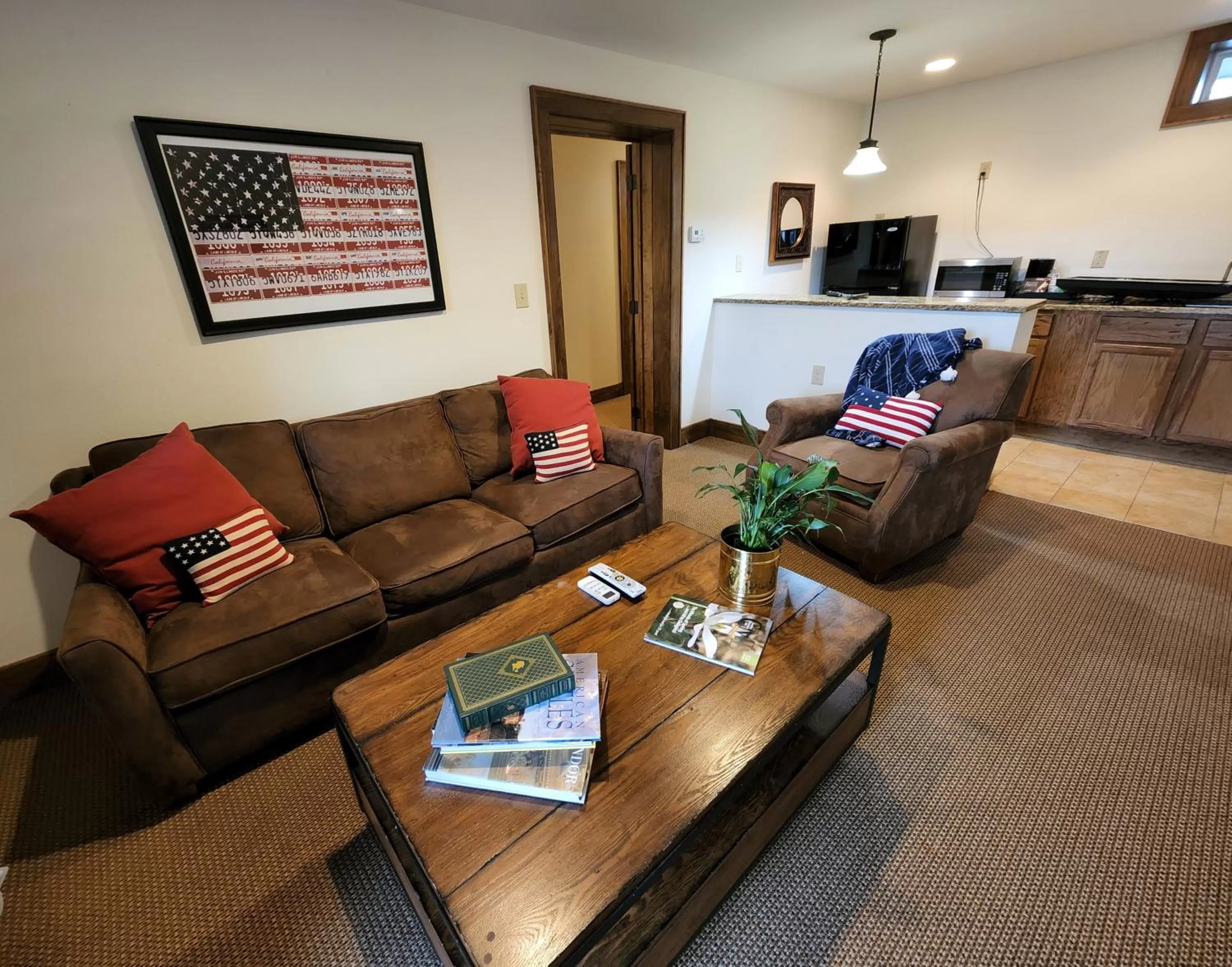 Living room in The Inn at Shady Lawn