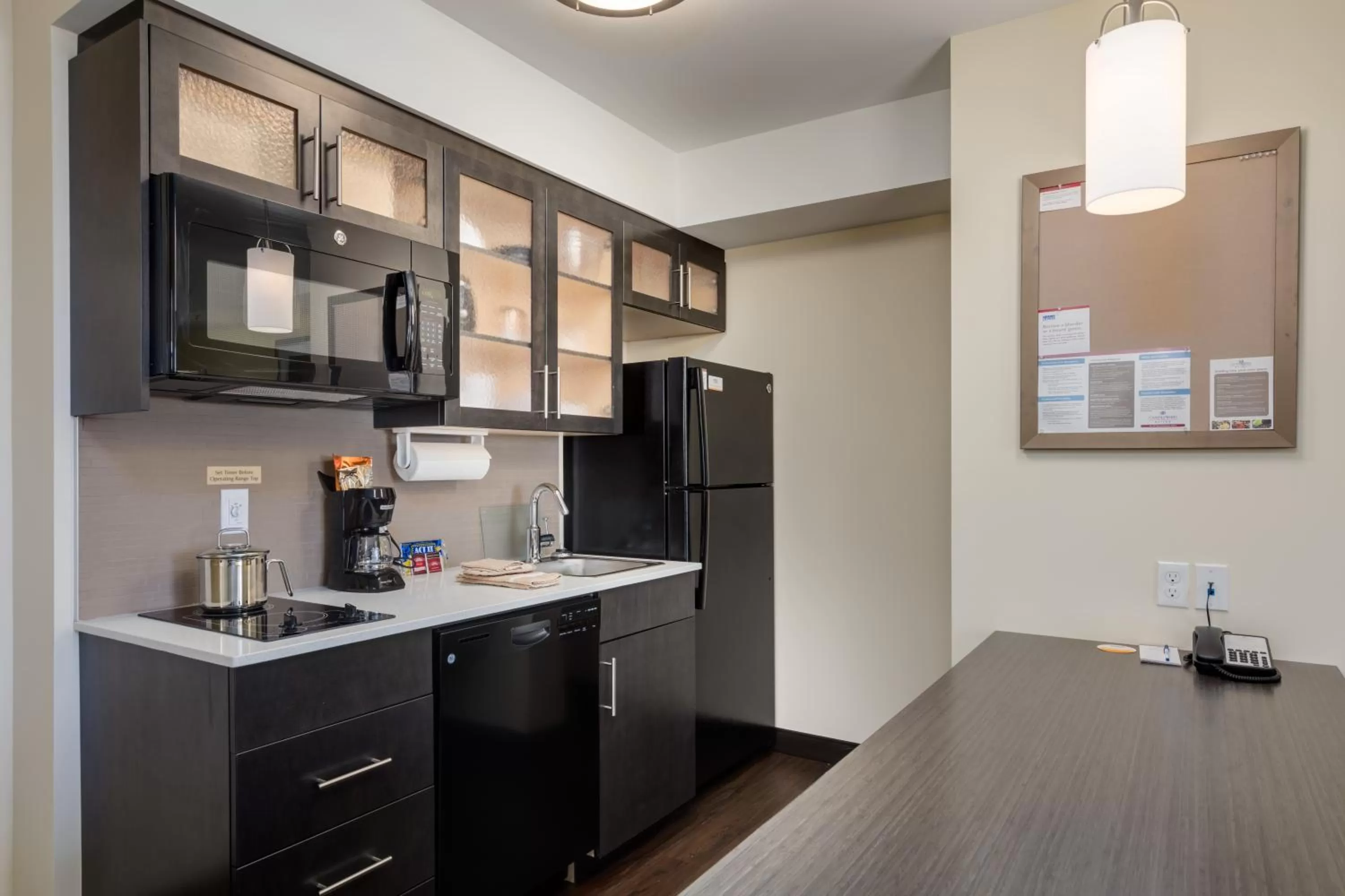 Coffee/tea facilities in Park Inn by Radisson, Calgary Airport North, AB