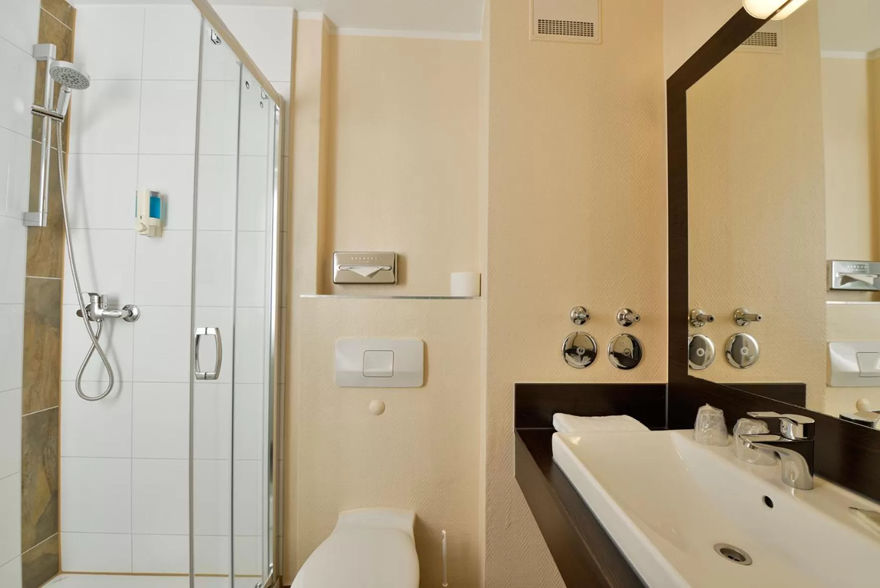 Bathroom in INVITE Hotel Nürnberg City