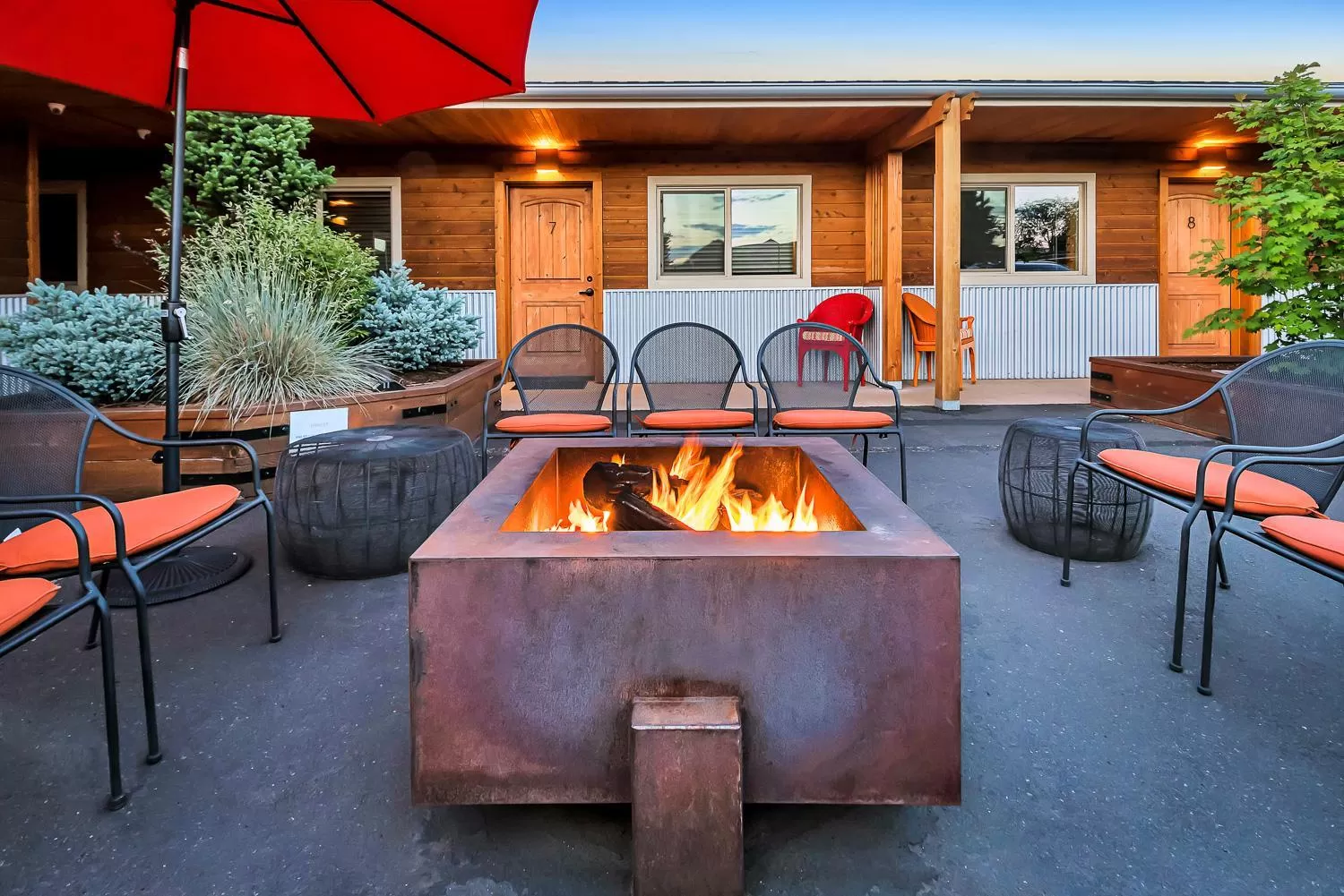 Night in Wall Street Suites