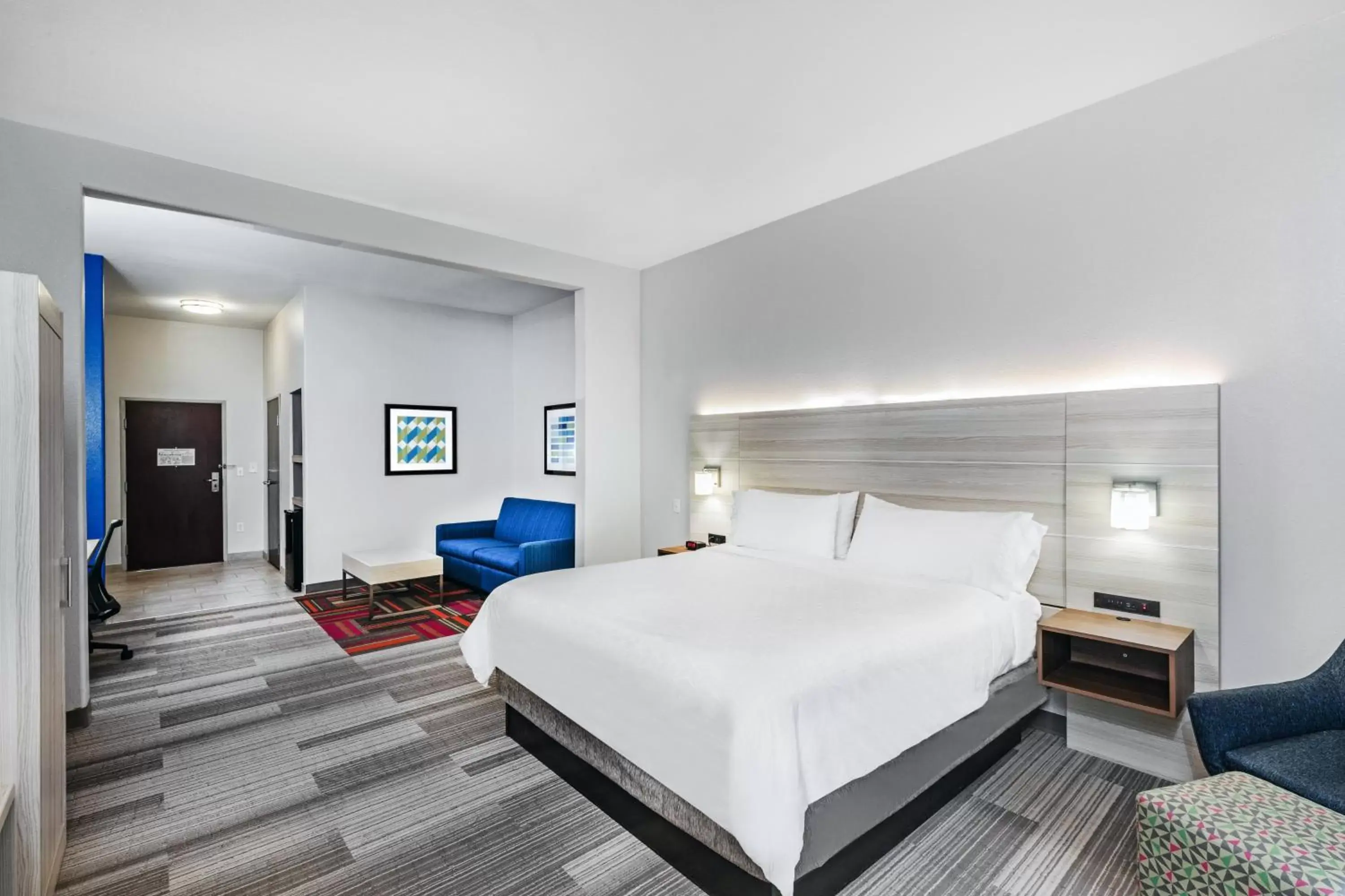 King Suite with Sofa Bed - Non-Smoking in Holiday Inn Express Hotel & Suites Vidor South by IHG King Suite with Sofa Bed - Non-Smoking in Holiday Inn Express Hotel & Suites Vidor South by IHG
