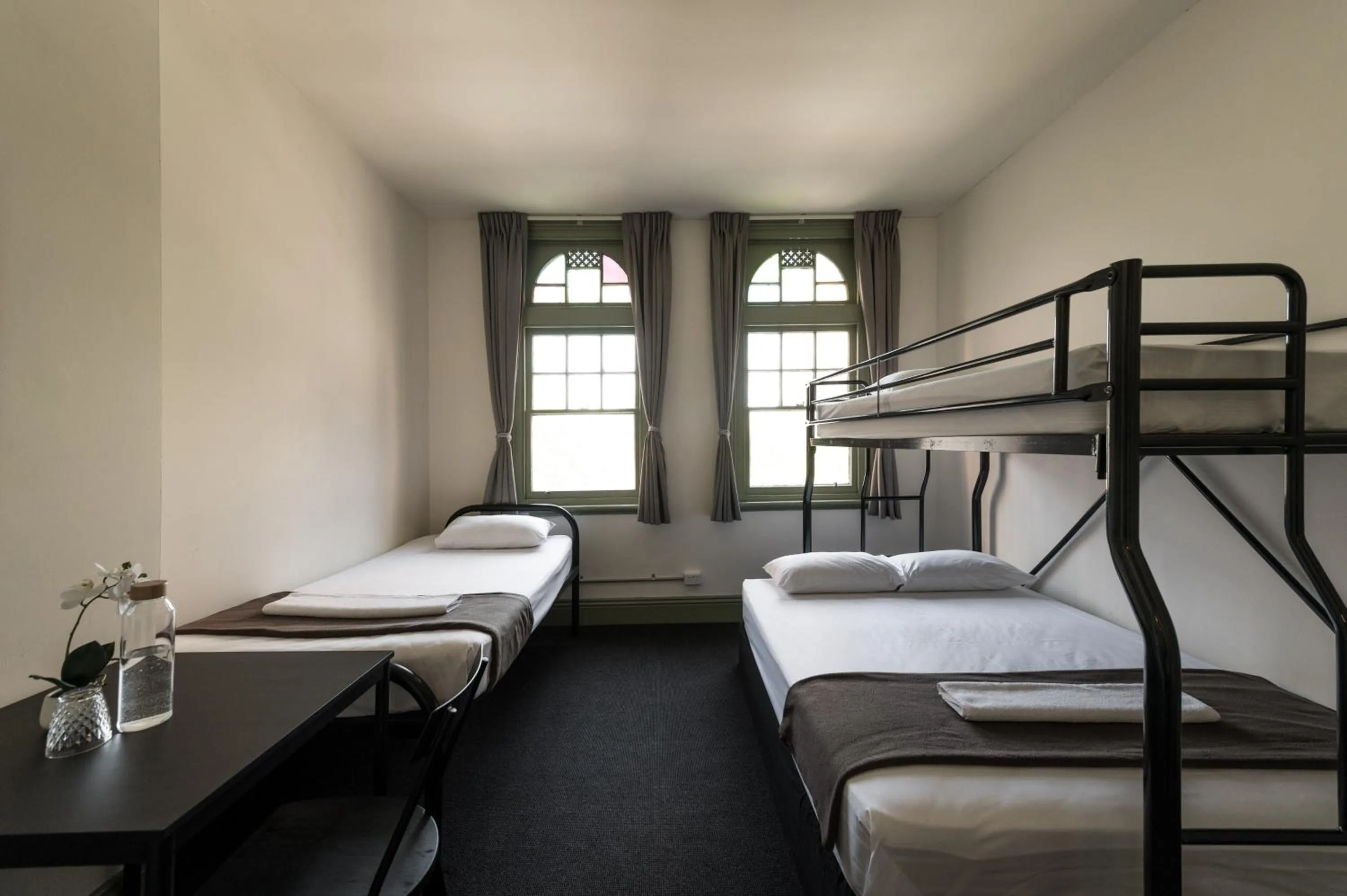 Bed in Sydney Central Inn