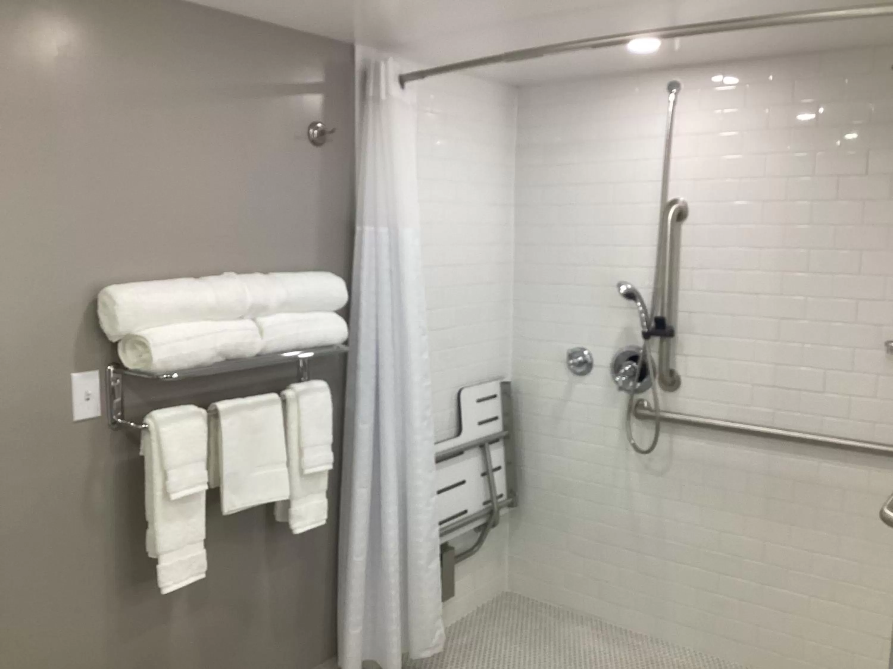 Shower in Days-Inn by Wyndham Baltimore Northwest