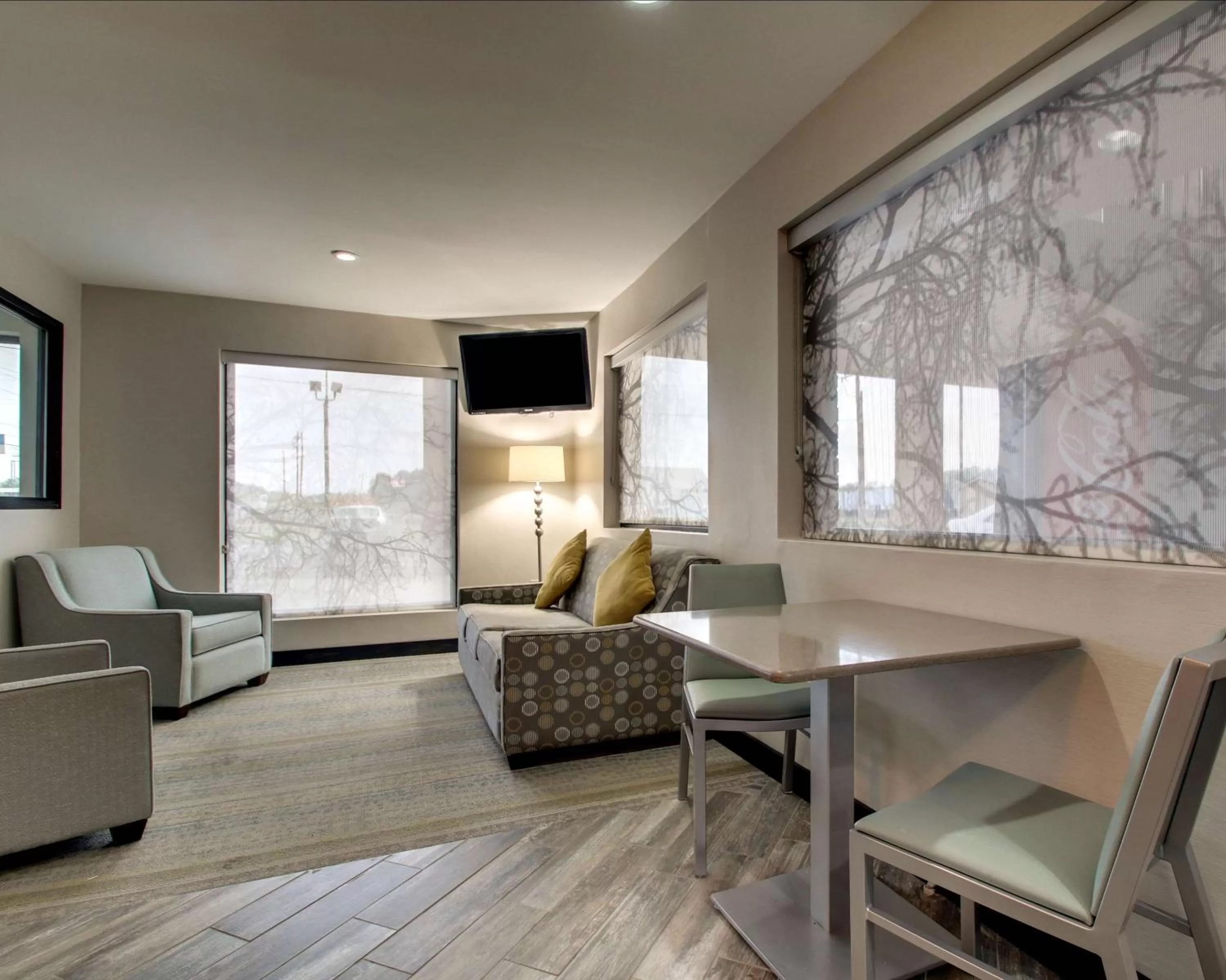 Lobby or reception in SureStay Hotel by Best Western Richland