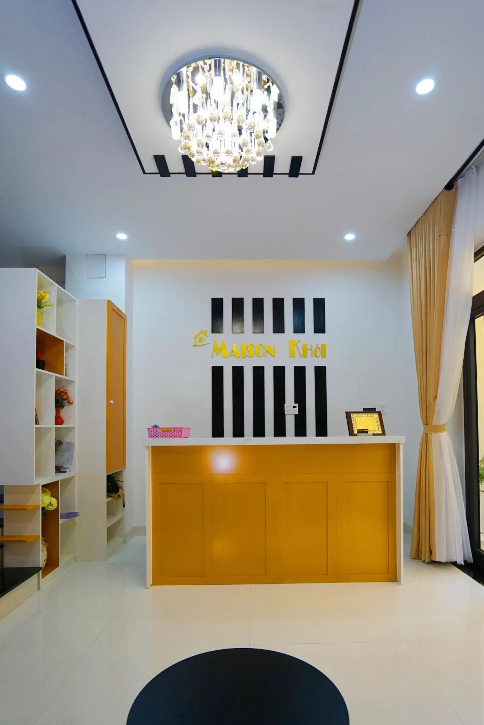Lobby or reception in Maison Khoi Homestay