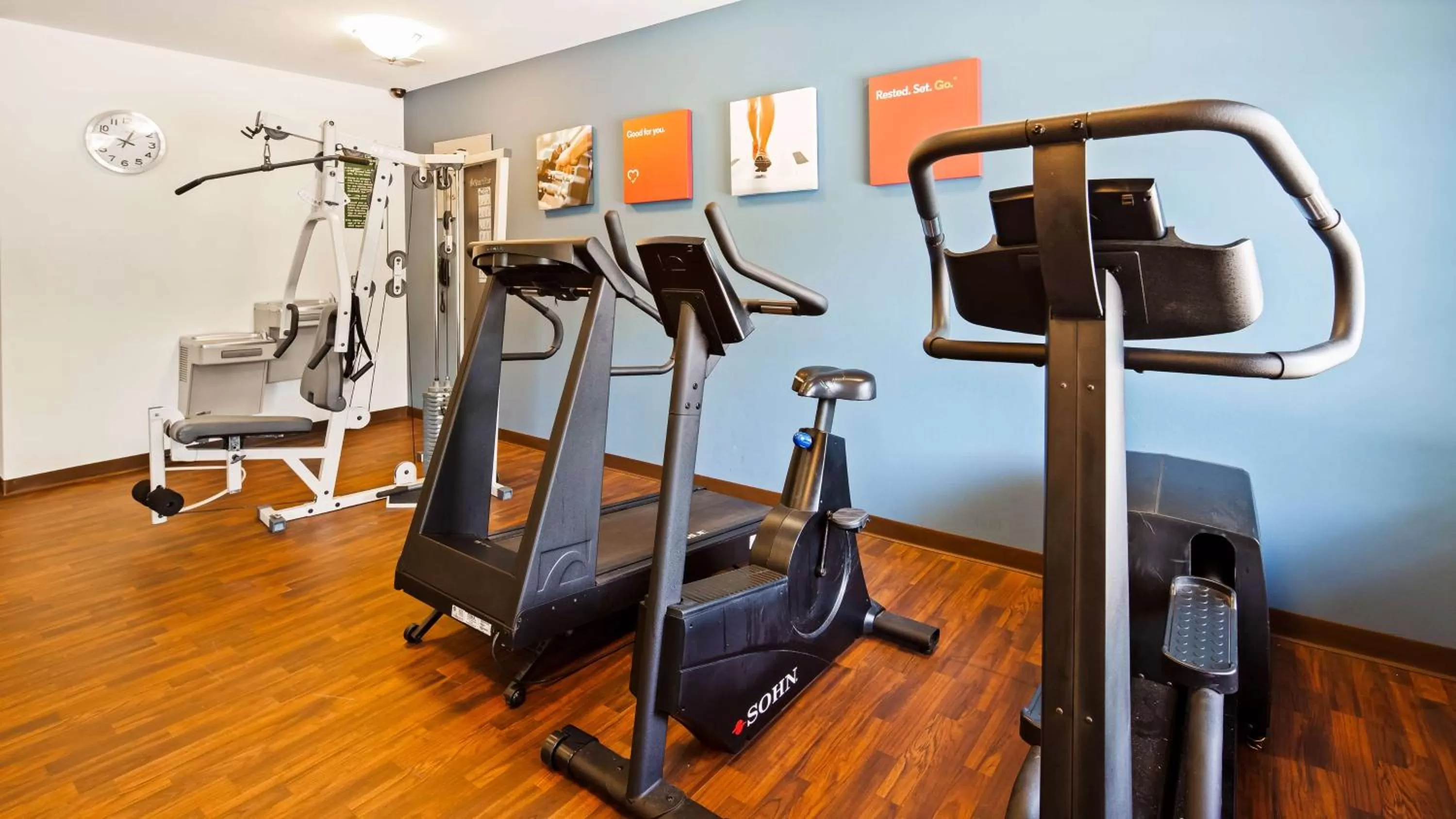 Fitness centre/facilities in SureStay Plus Hotel by Best Western Mesquite