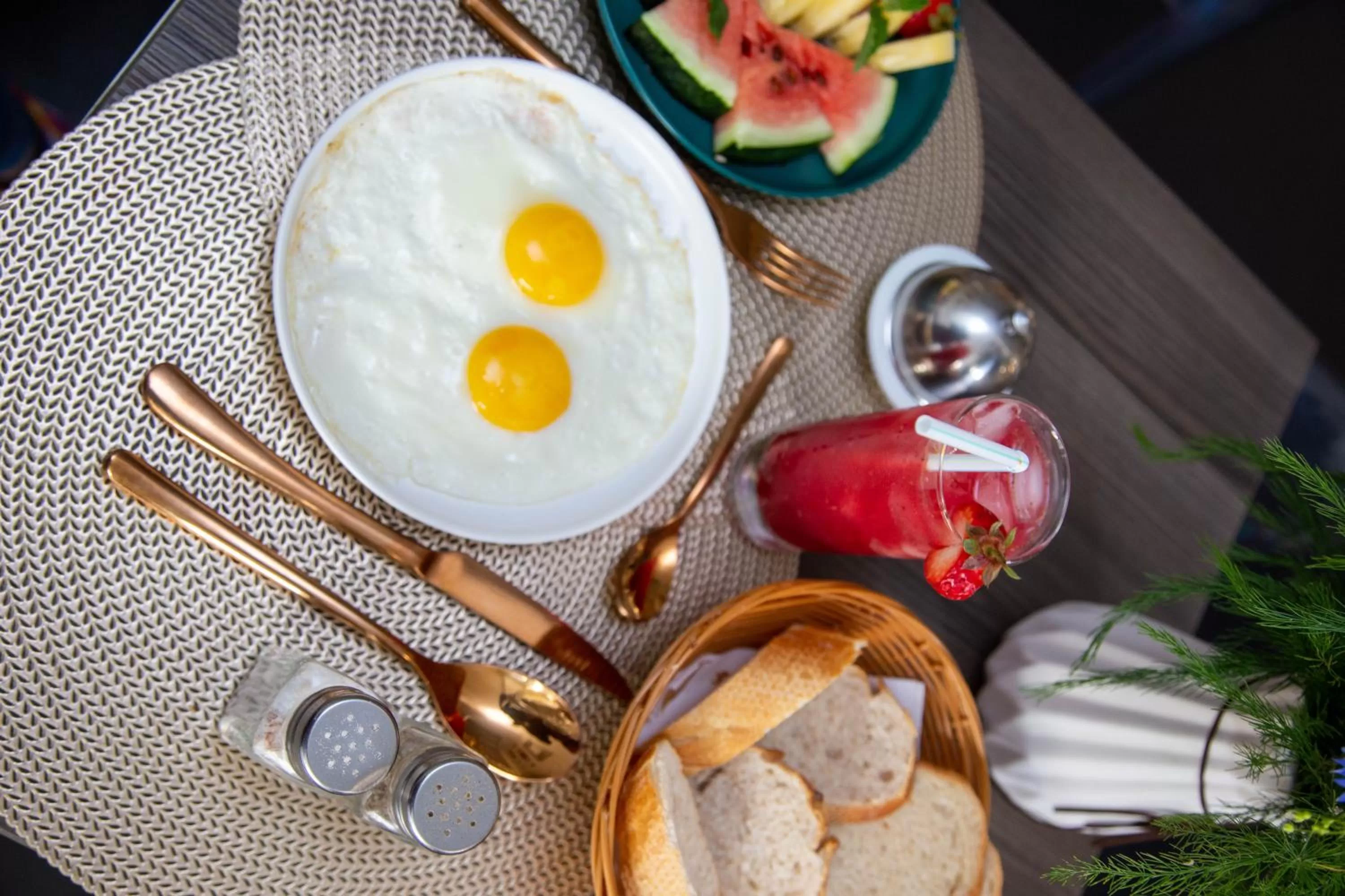 Restaurant/places to eat in Hotel La Villette