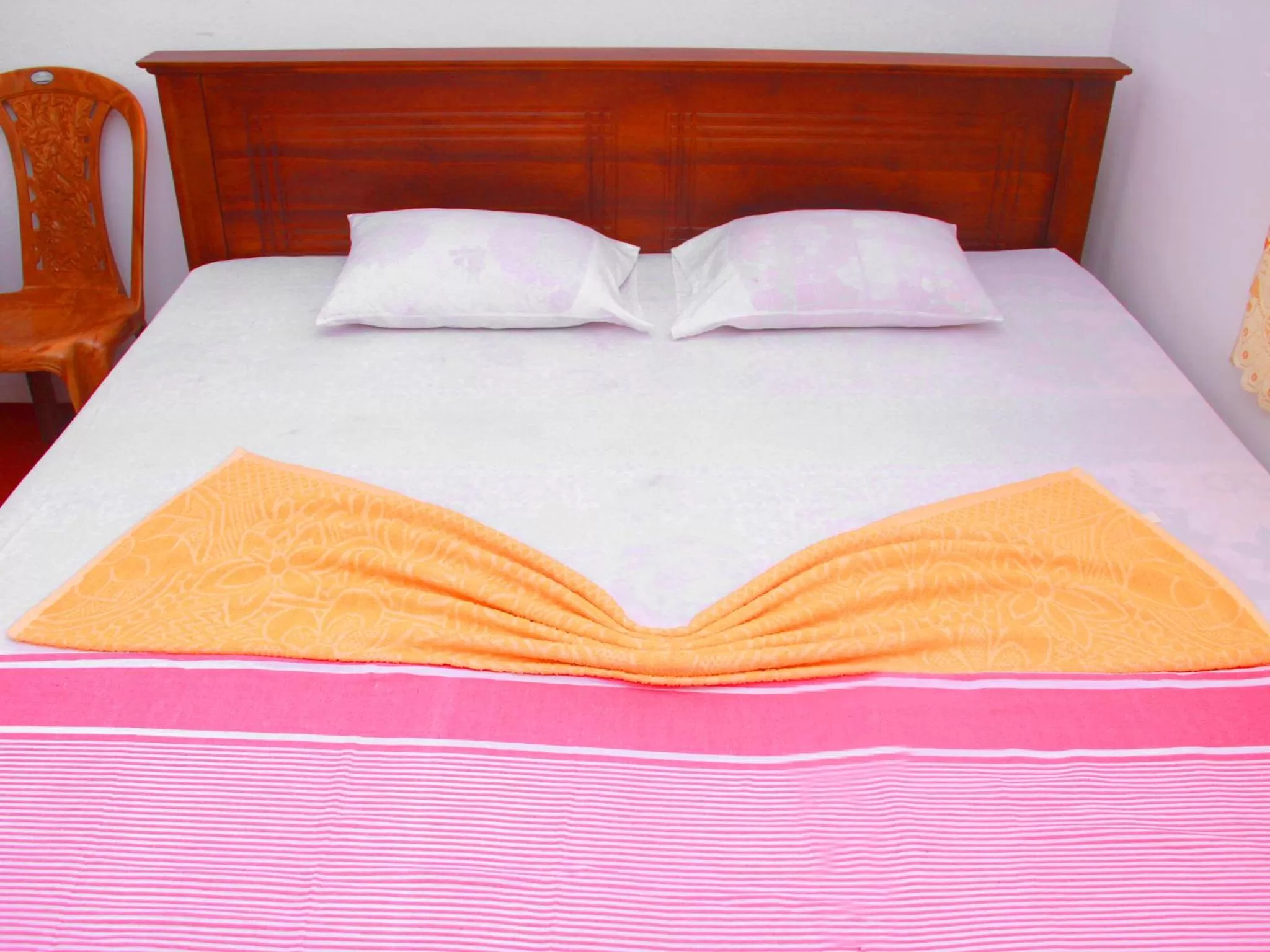 Bed in Dilan Guest