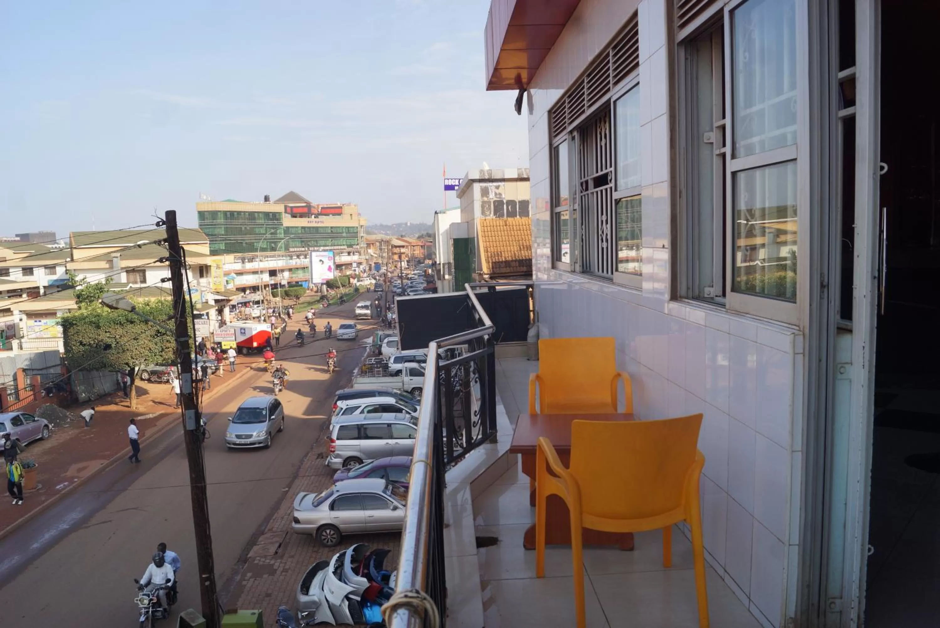 Restaurant/places to eat in Sunrise Hotel Kampala