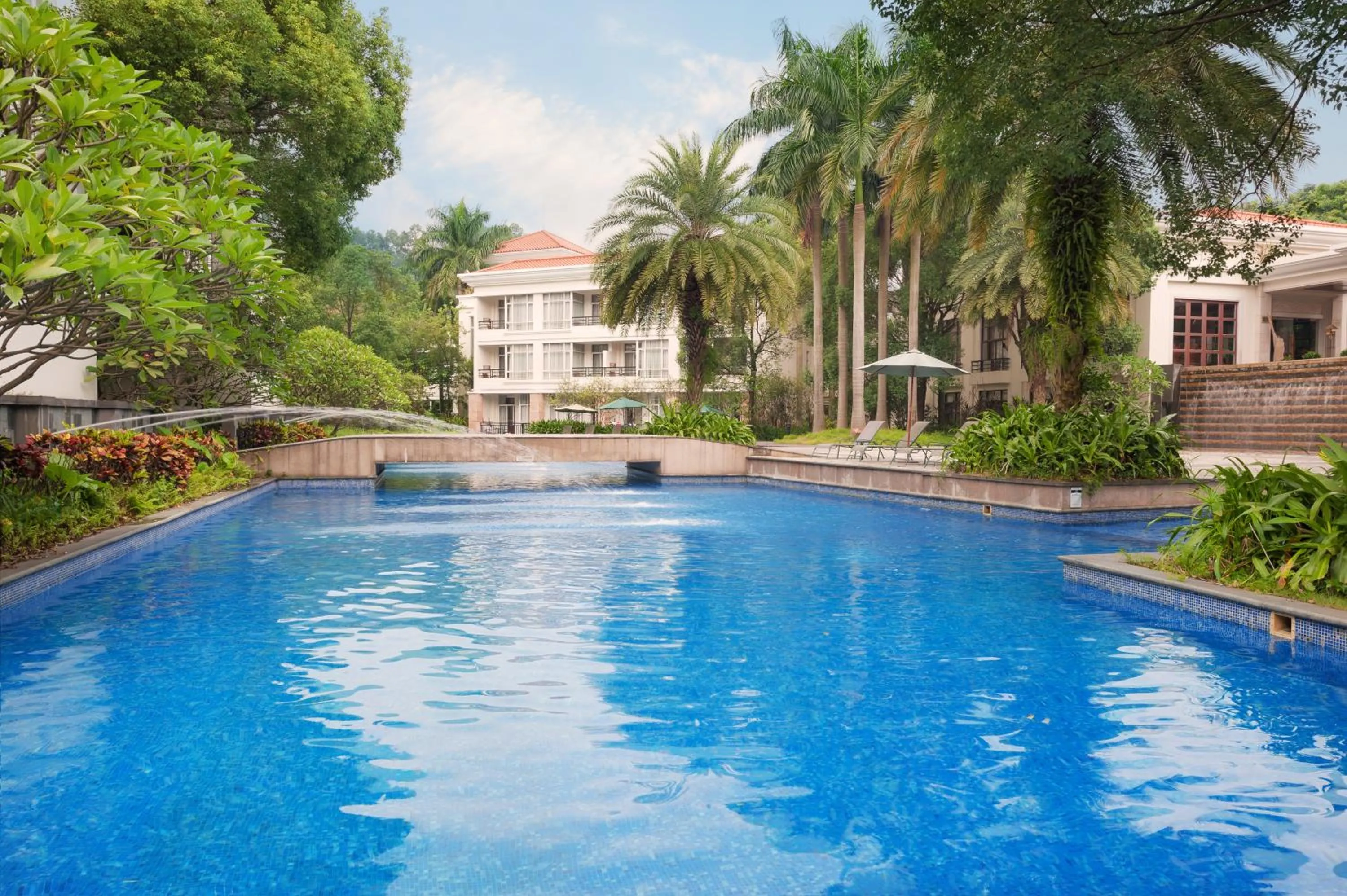 Good View Hotel Tangxia - 15 mins drive from Dongguan South Railway Station