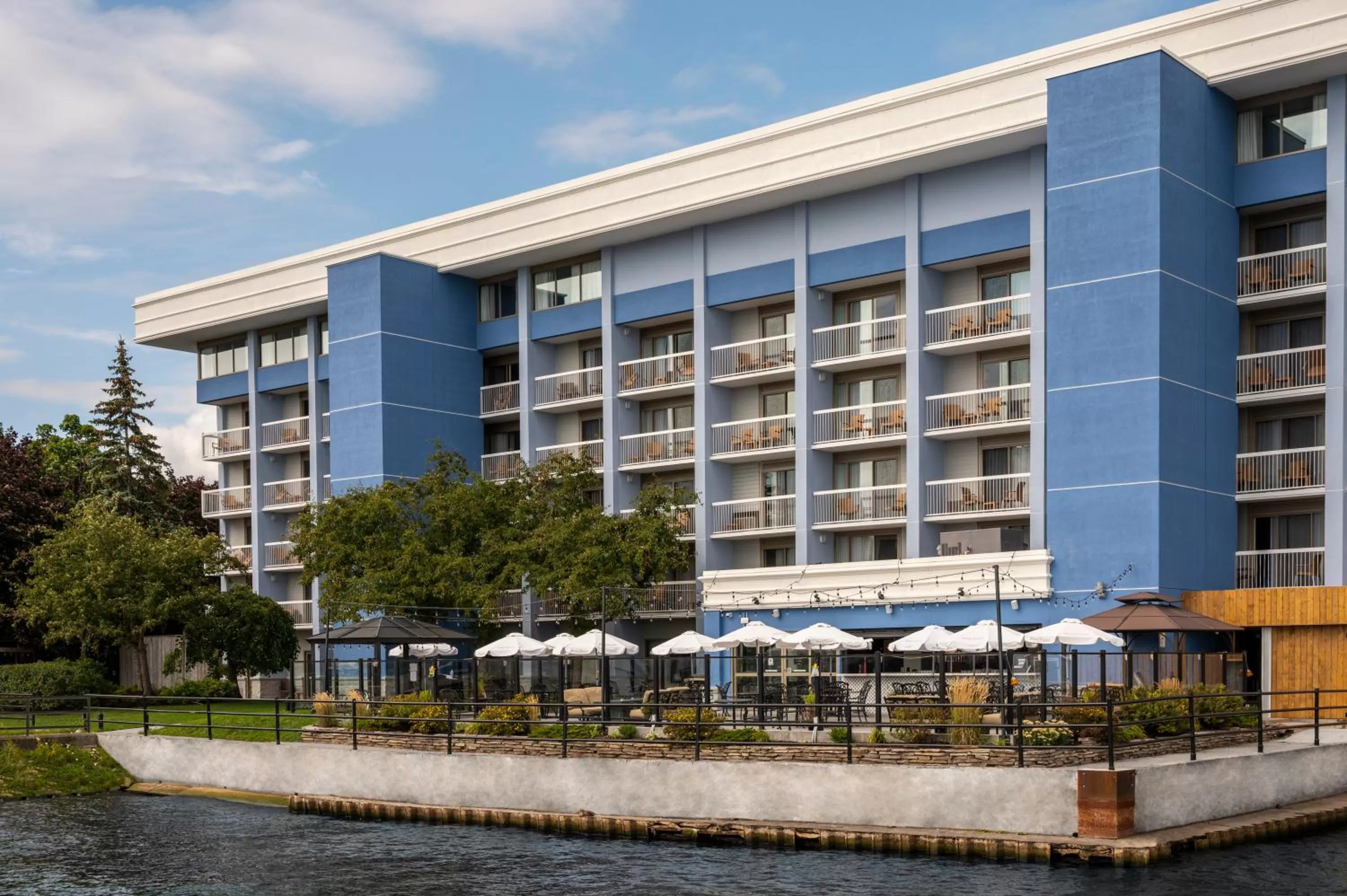 Property building in Holiday Inn Kingston - Waterfront by IHG