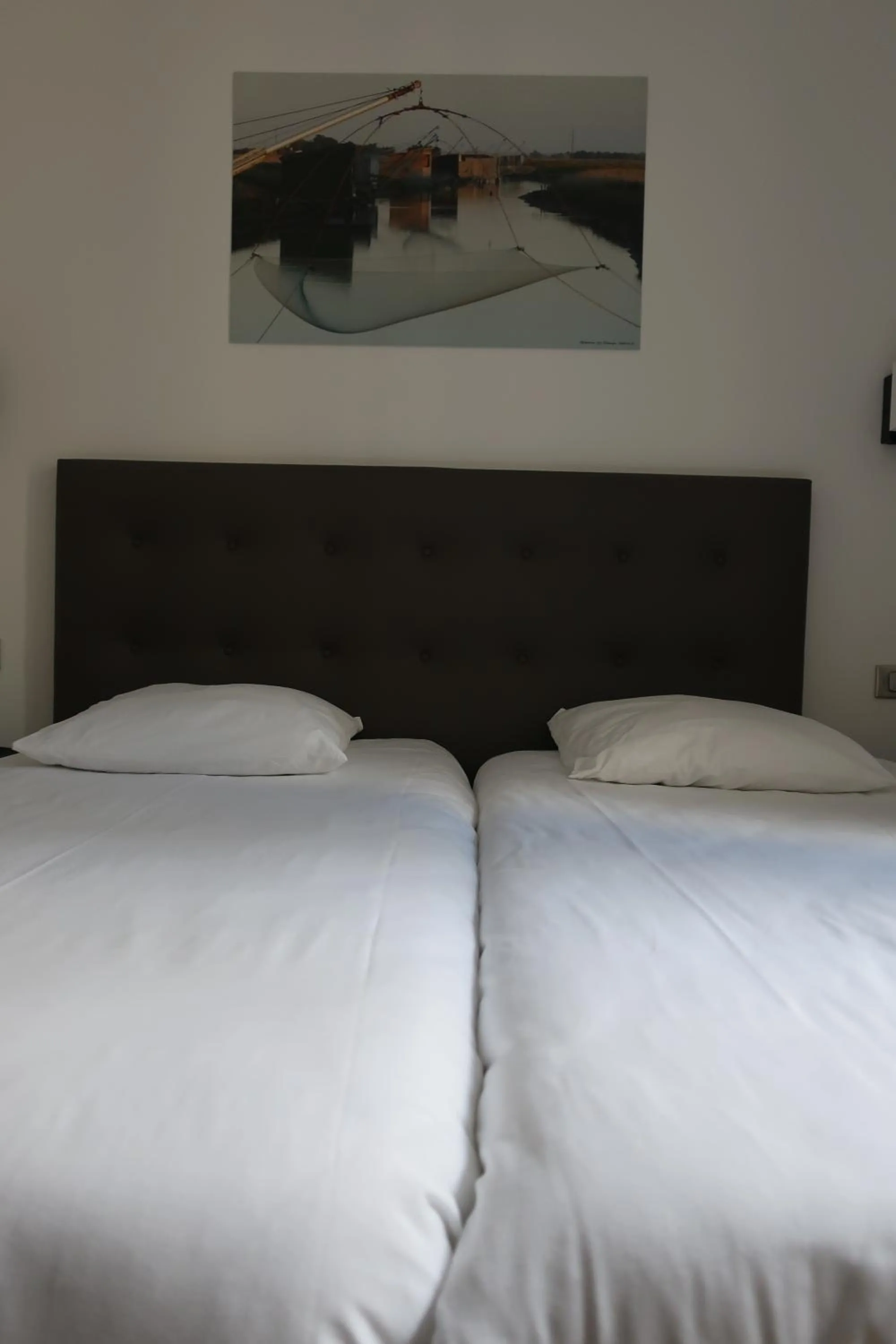 Bedroom, Bed in L'Amiral