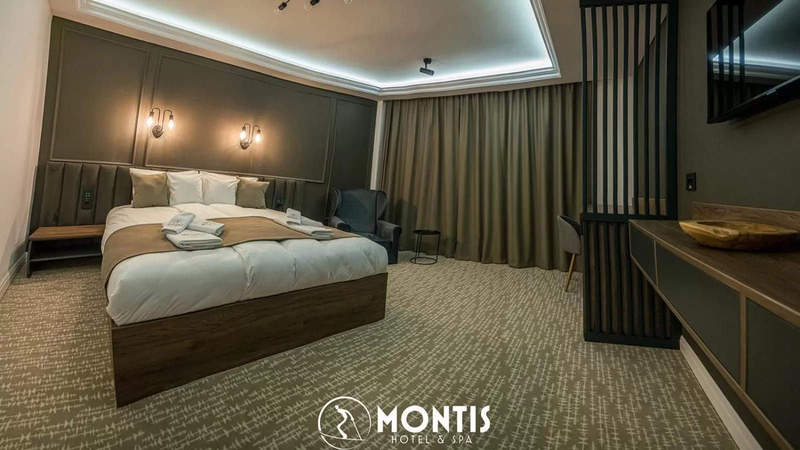Bedroom, Bed in Montis Hotel & Spa