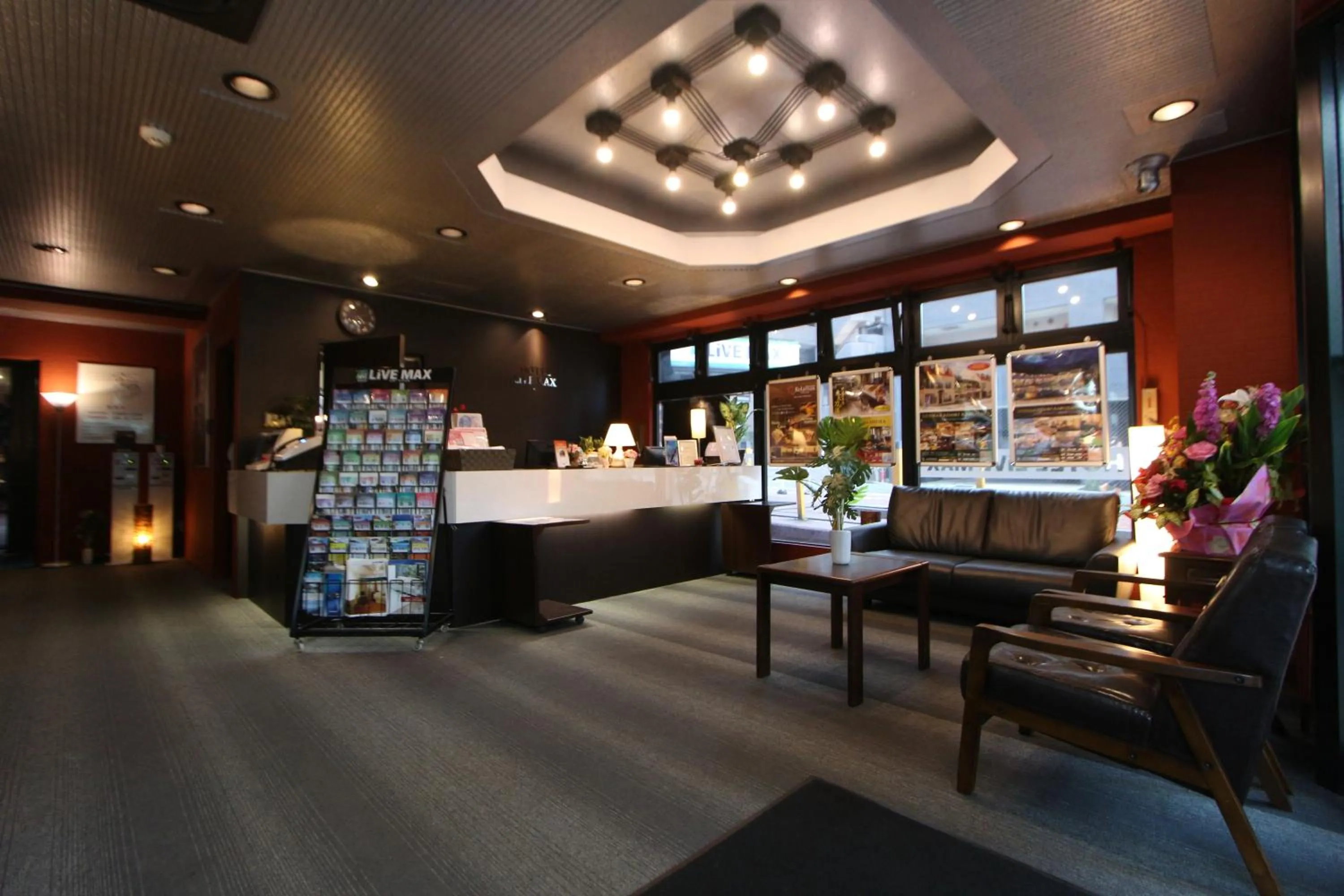 Lobby or reception in HOTEL LiVEMAX BUDGET Fuchu