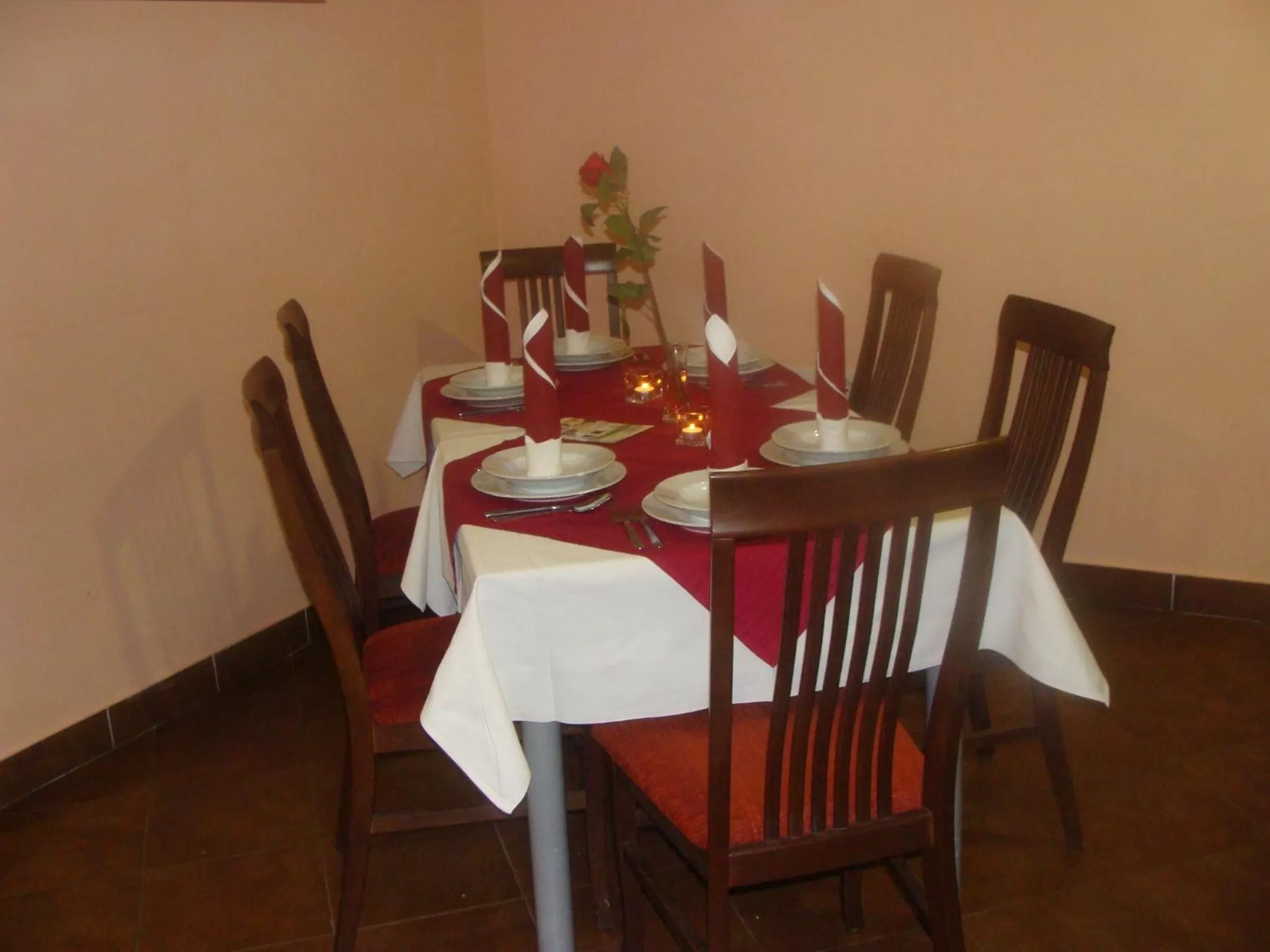 Restaurant/Places to Eat in Lugarnica