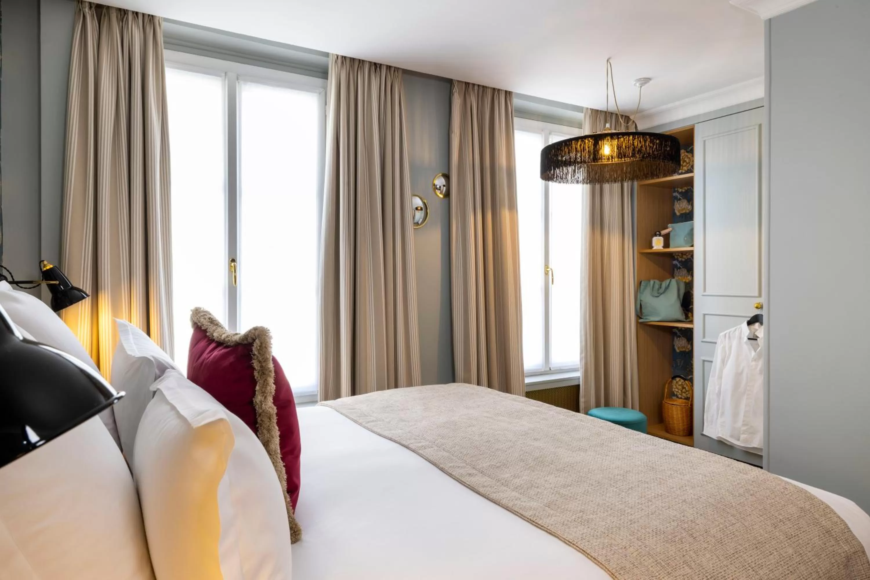 Bedroom, Bed in Hotel Bloum