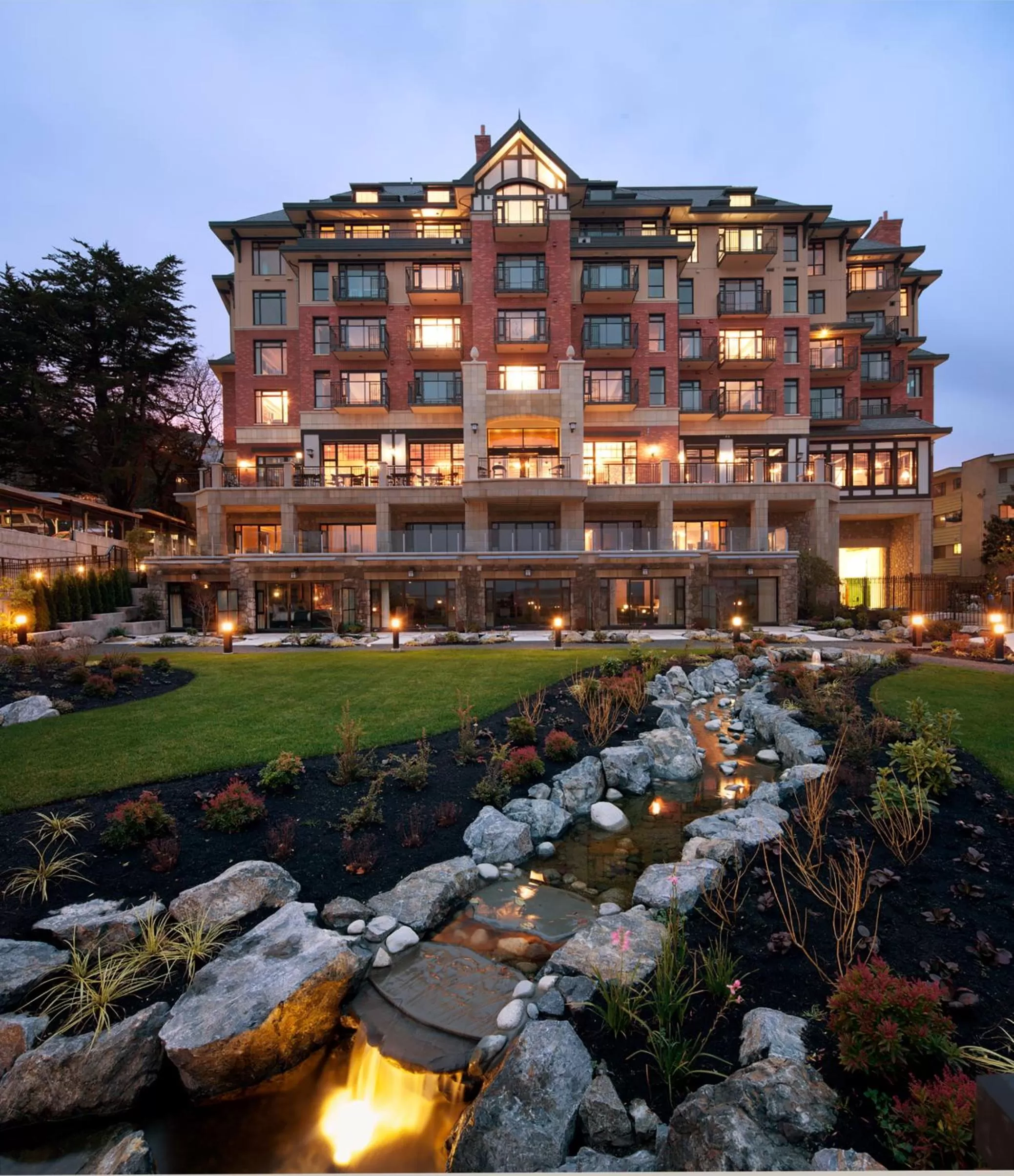 Facade/entrance in Oak Bay Beach Hotel