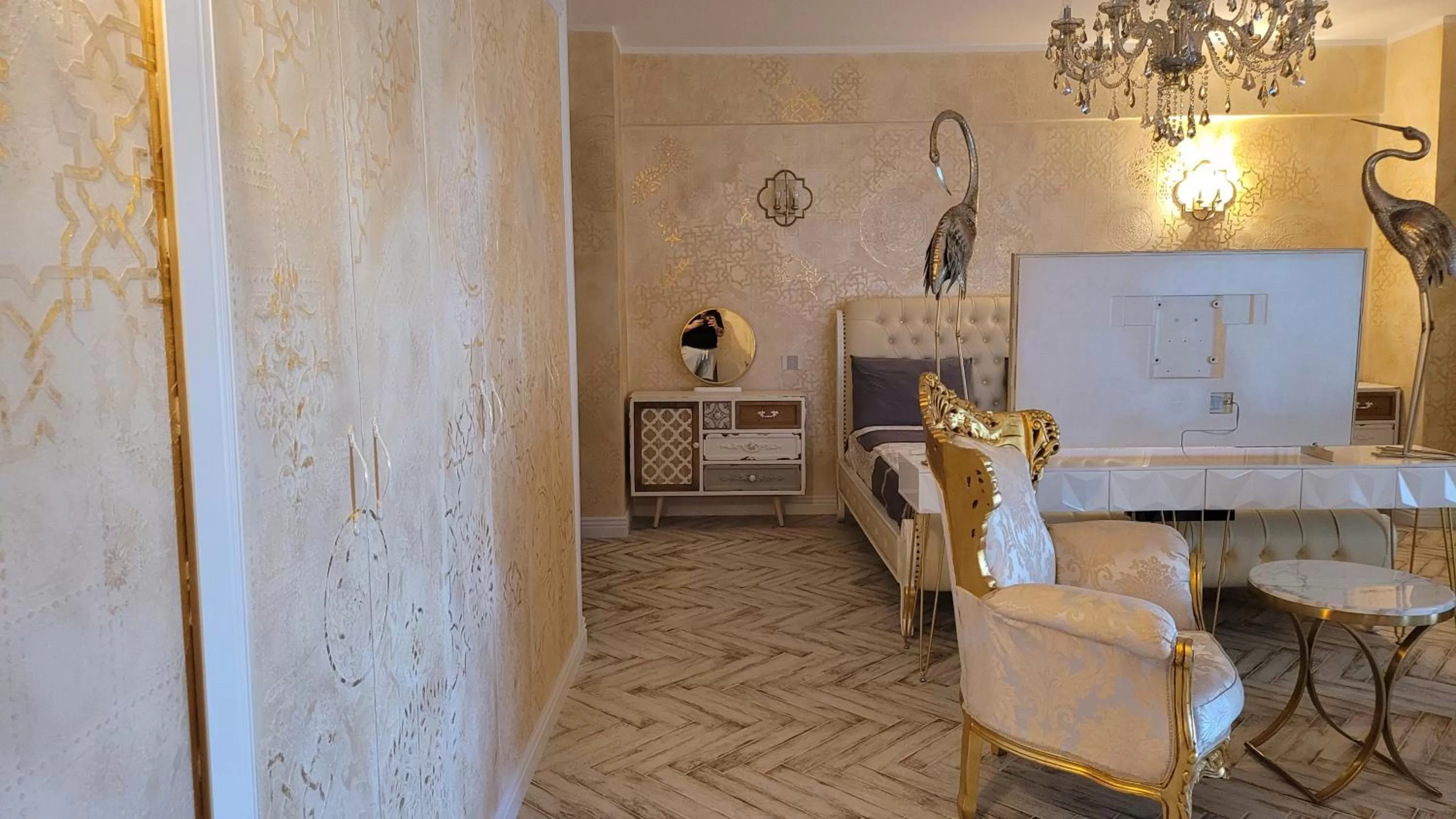 Photo of the whole room in Terrace Suites Iasi