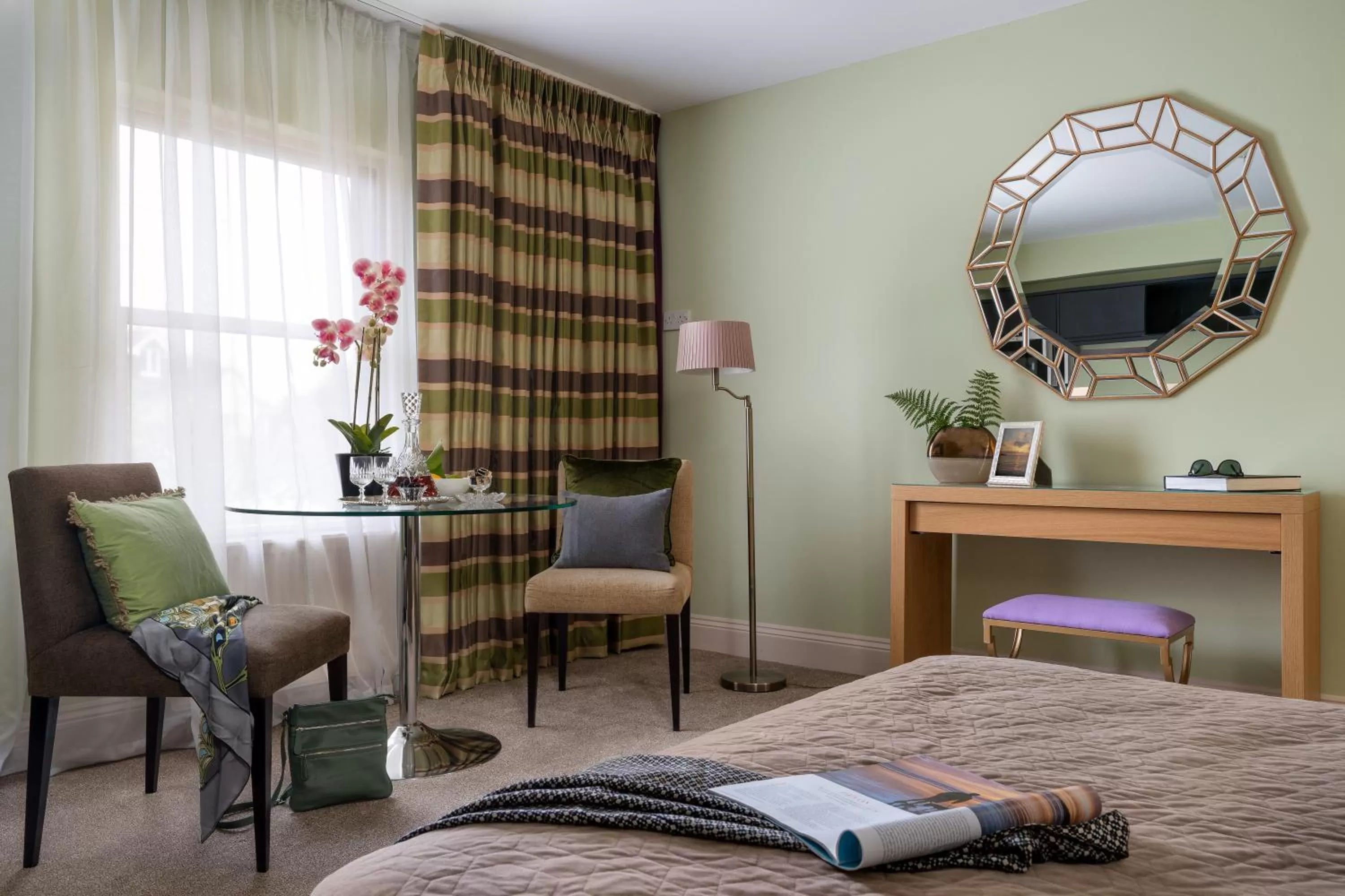 Seating area in Palm Grove Apartments