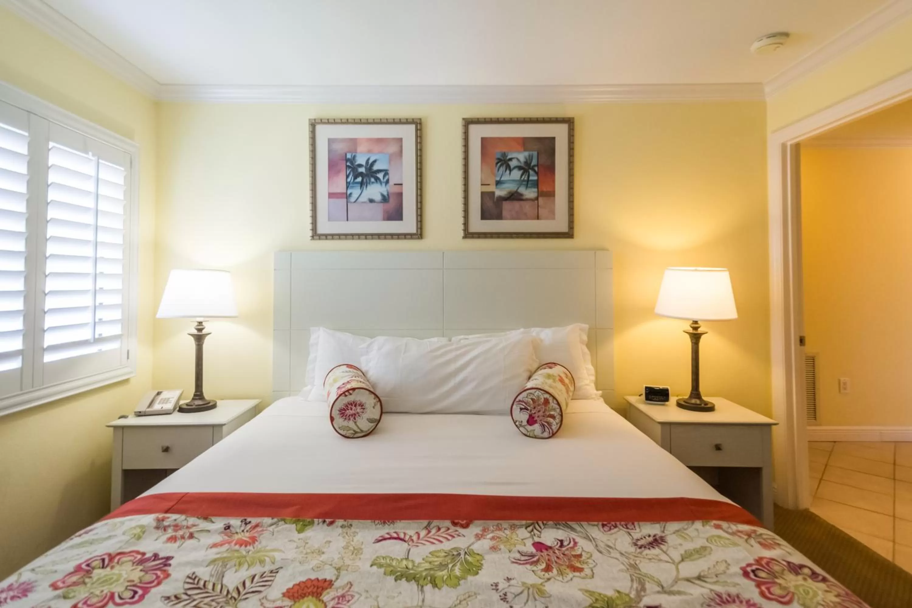 Day, Bed in Inn at the Beach-Venice FLORIDA