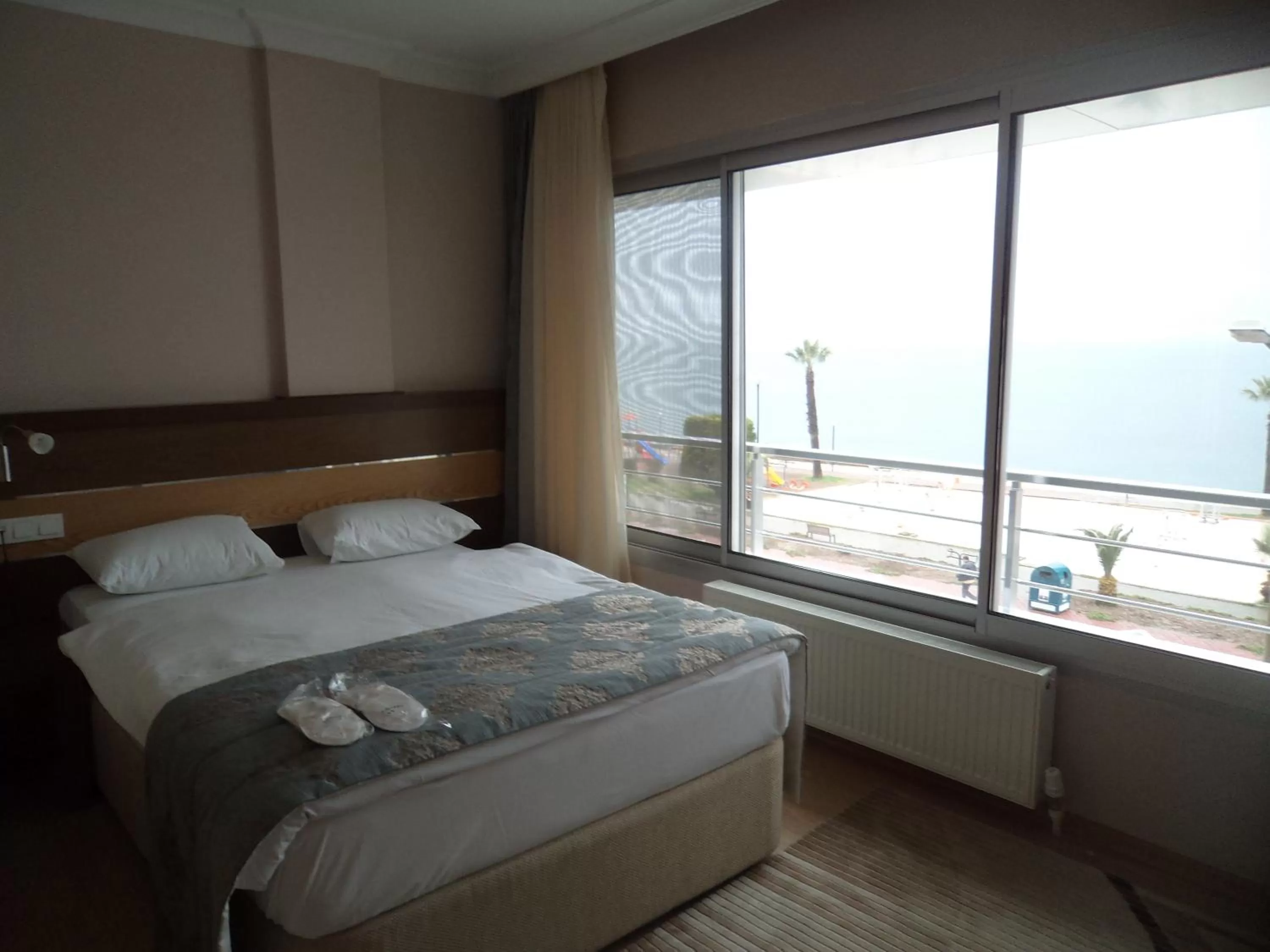 Day, Bed in Perla Hotel