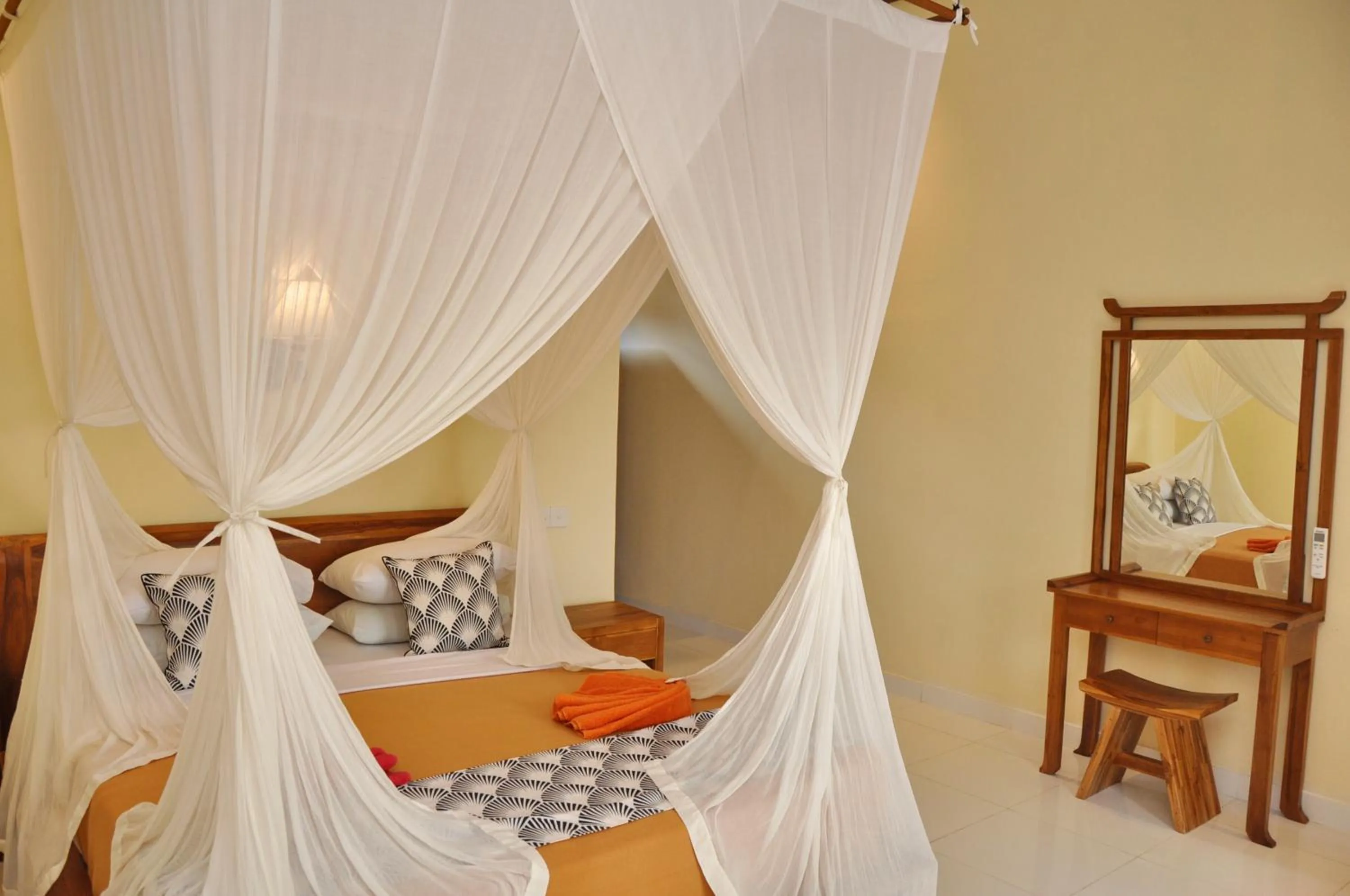 Bed in Nick's Homestay