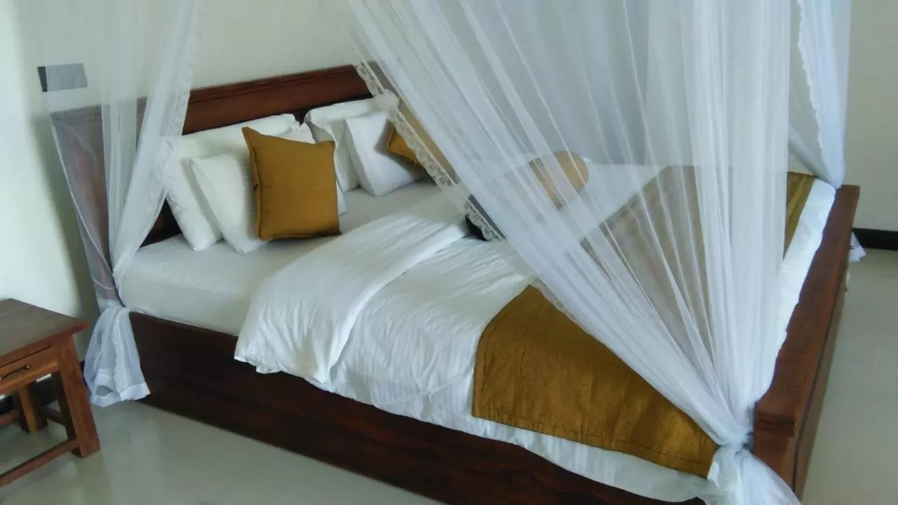 Bed in Maple home stay and cottage