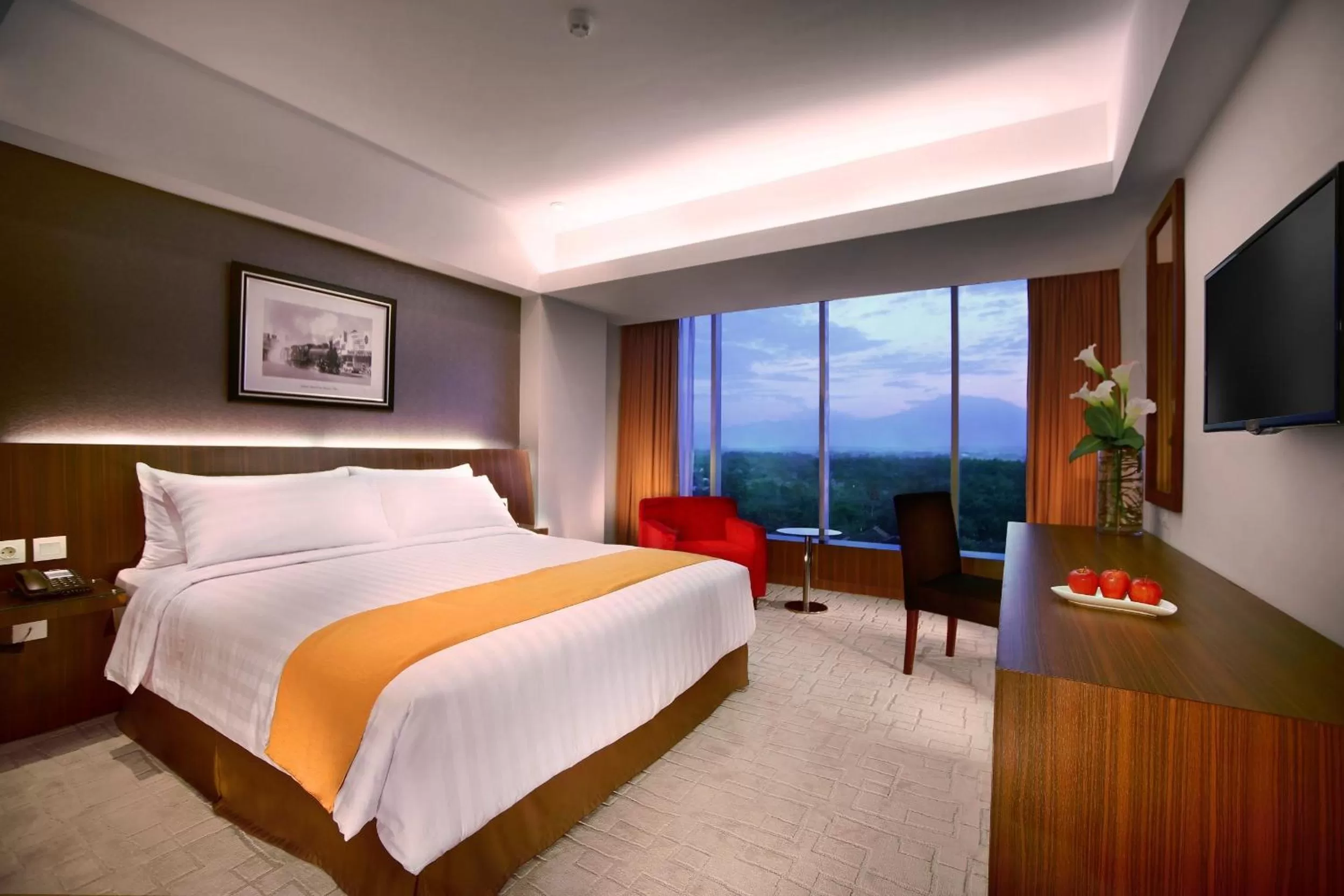 Bathroom, Bed in Aston Madiun Hotel & Conference Center