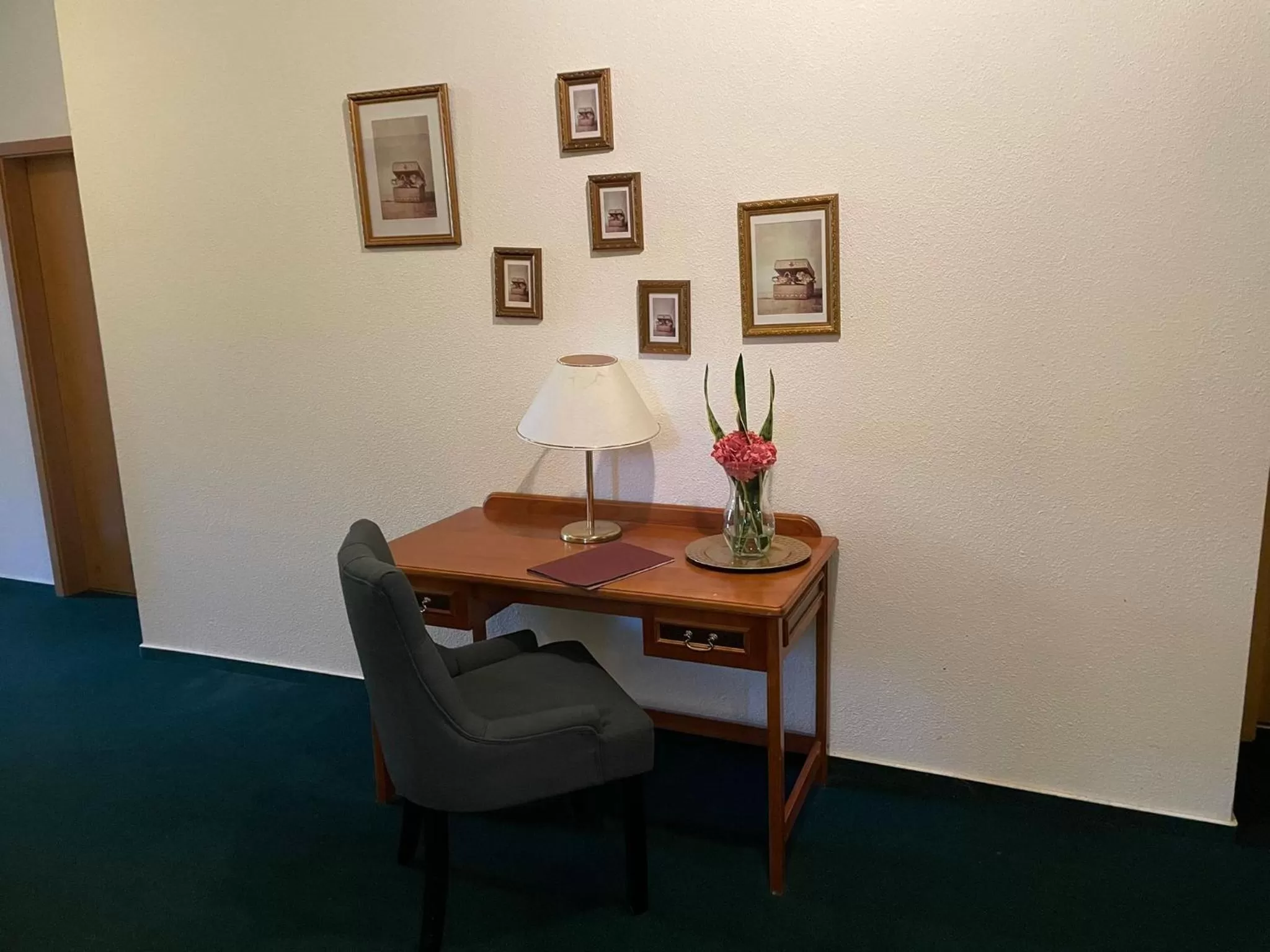 hair dresser in Parkhotel Waldschlösschen