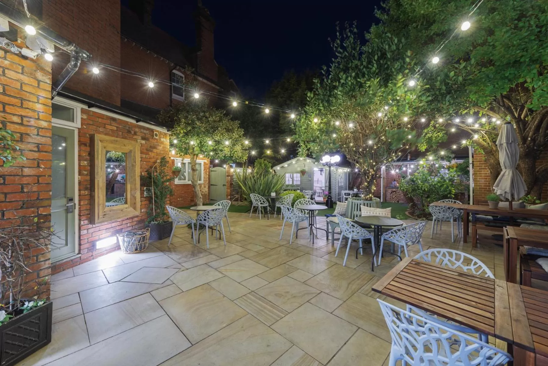 Restaurant/places to eat in Florence Gardens Boutique Hotel and Restaurant