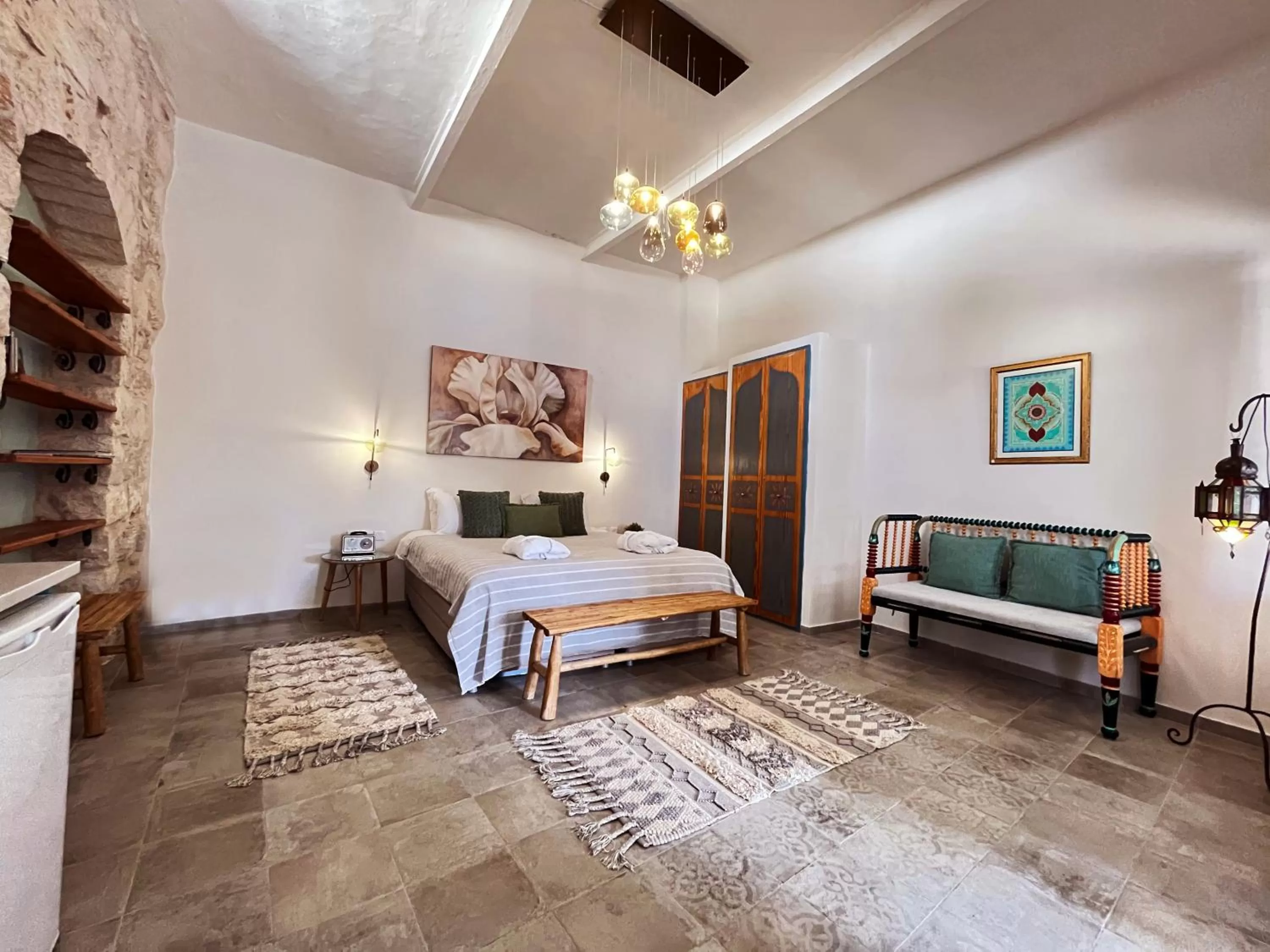 Bed in The Way Inn - Boutique Suites