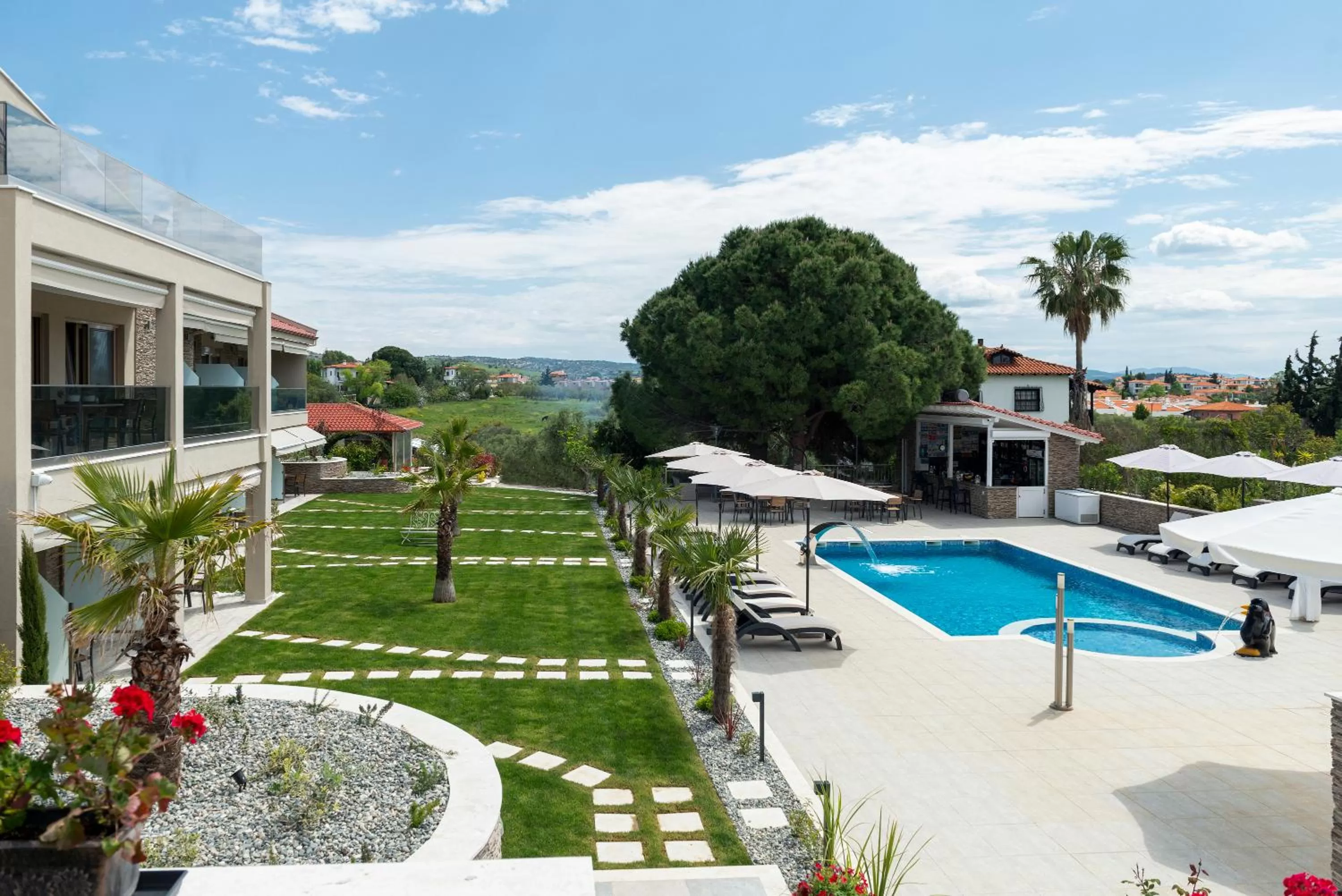 Property building in Villa Sara