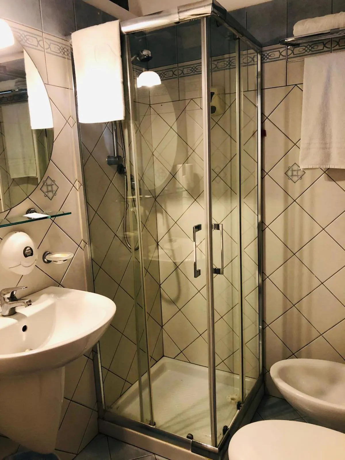 Shower in Santa Lucia