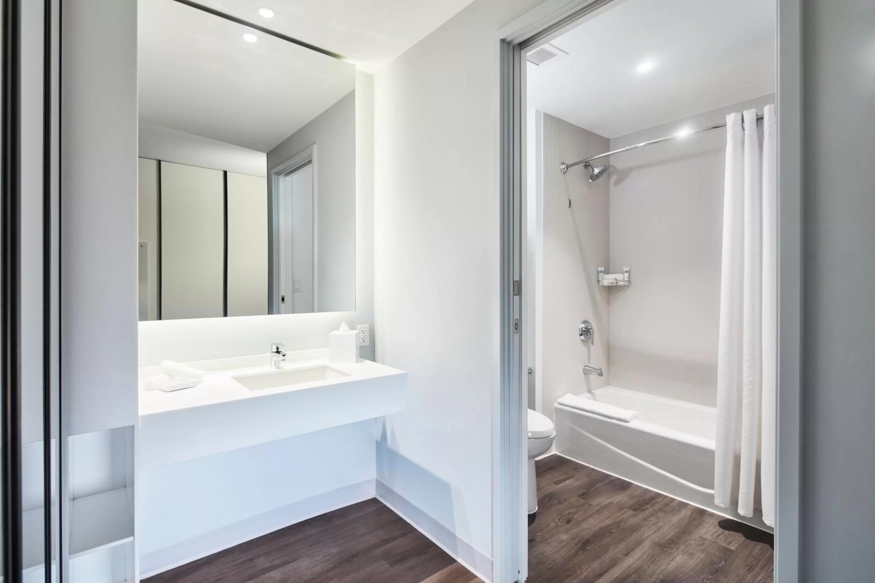 Bathroom in Universal's Aventura Hotel