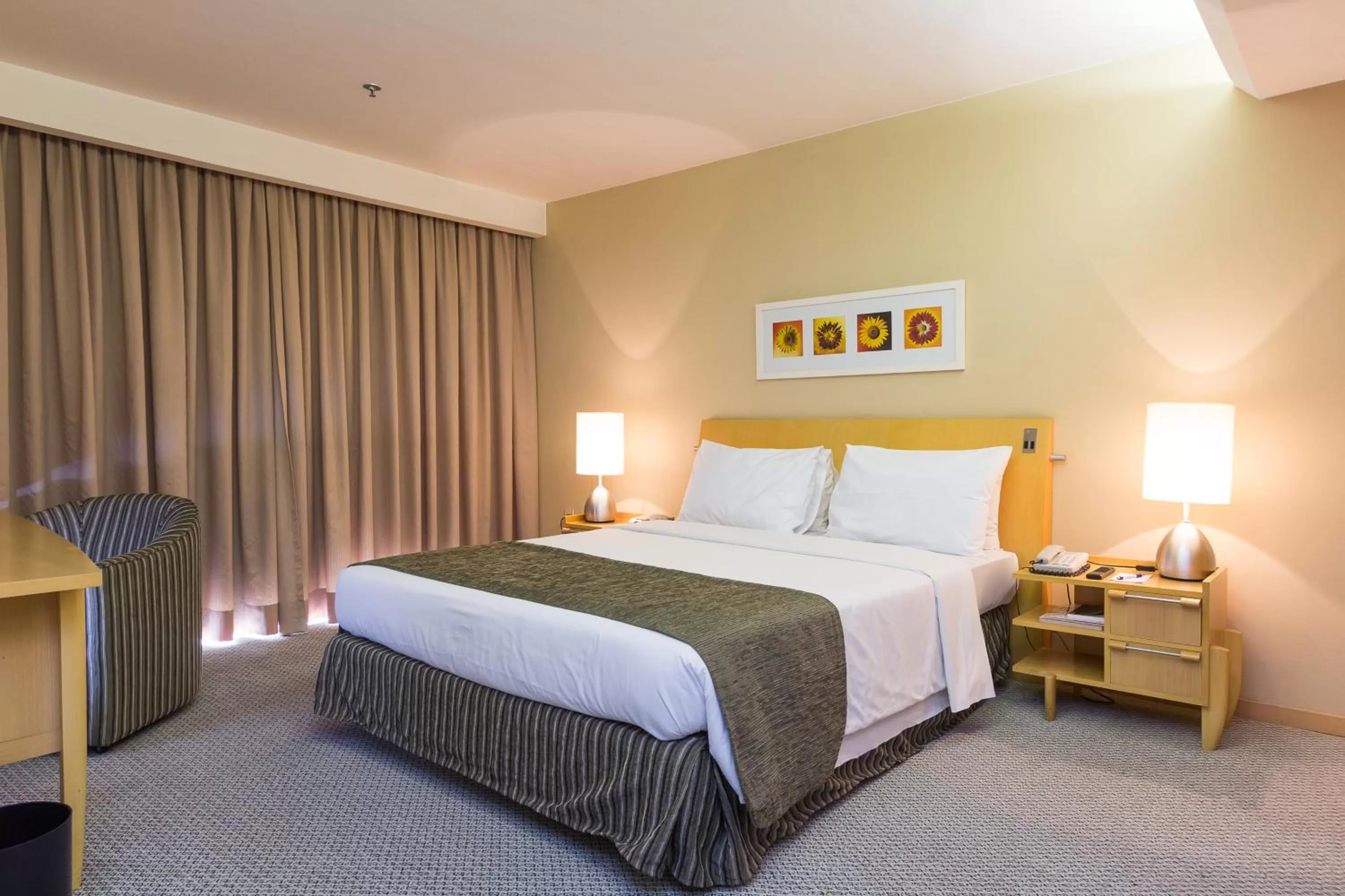 Photo of the whole room, Bed in Grand Bittar Hotel