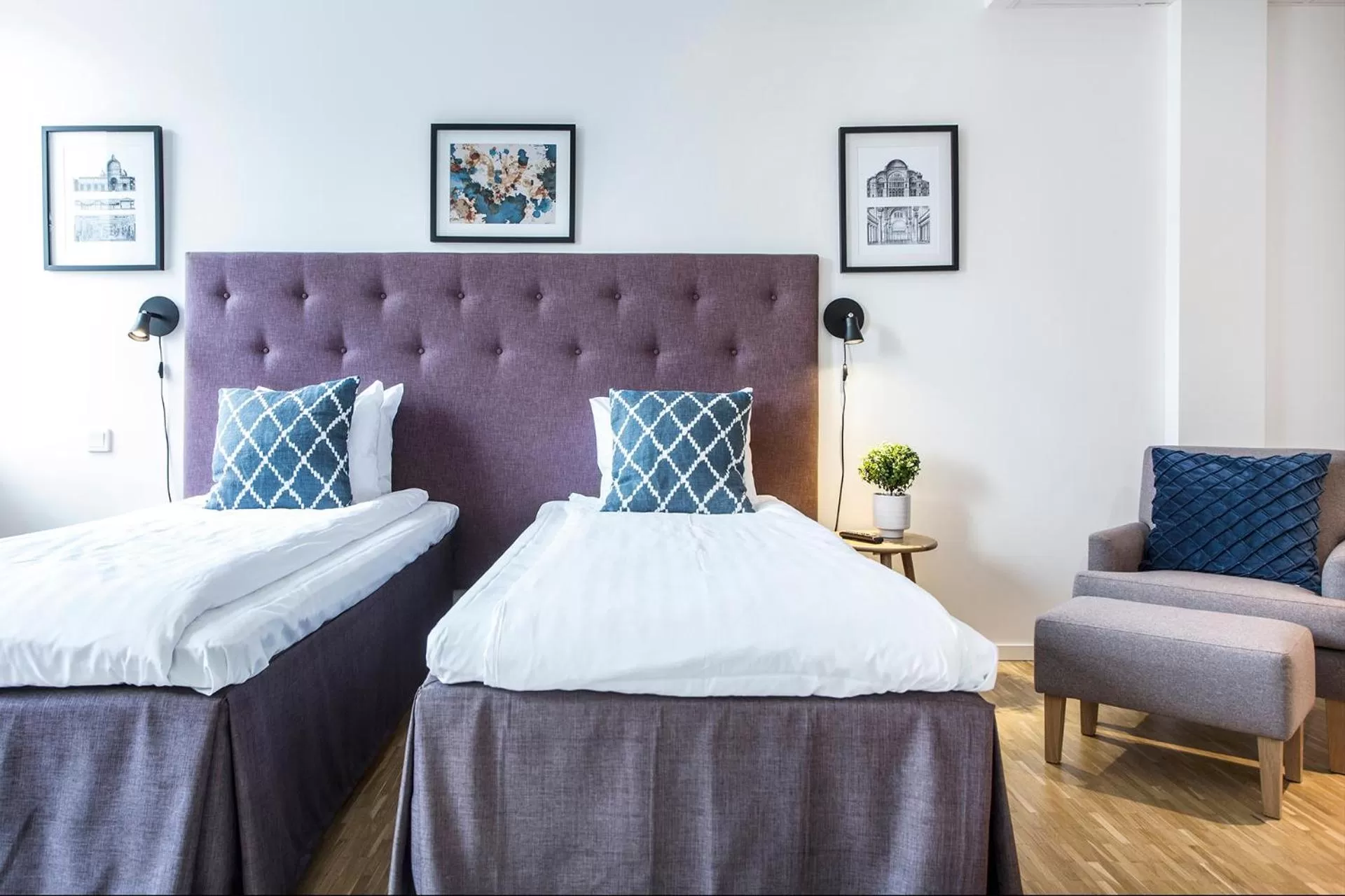 Seating area, Bed in Biz Apartment Solna