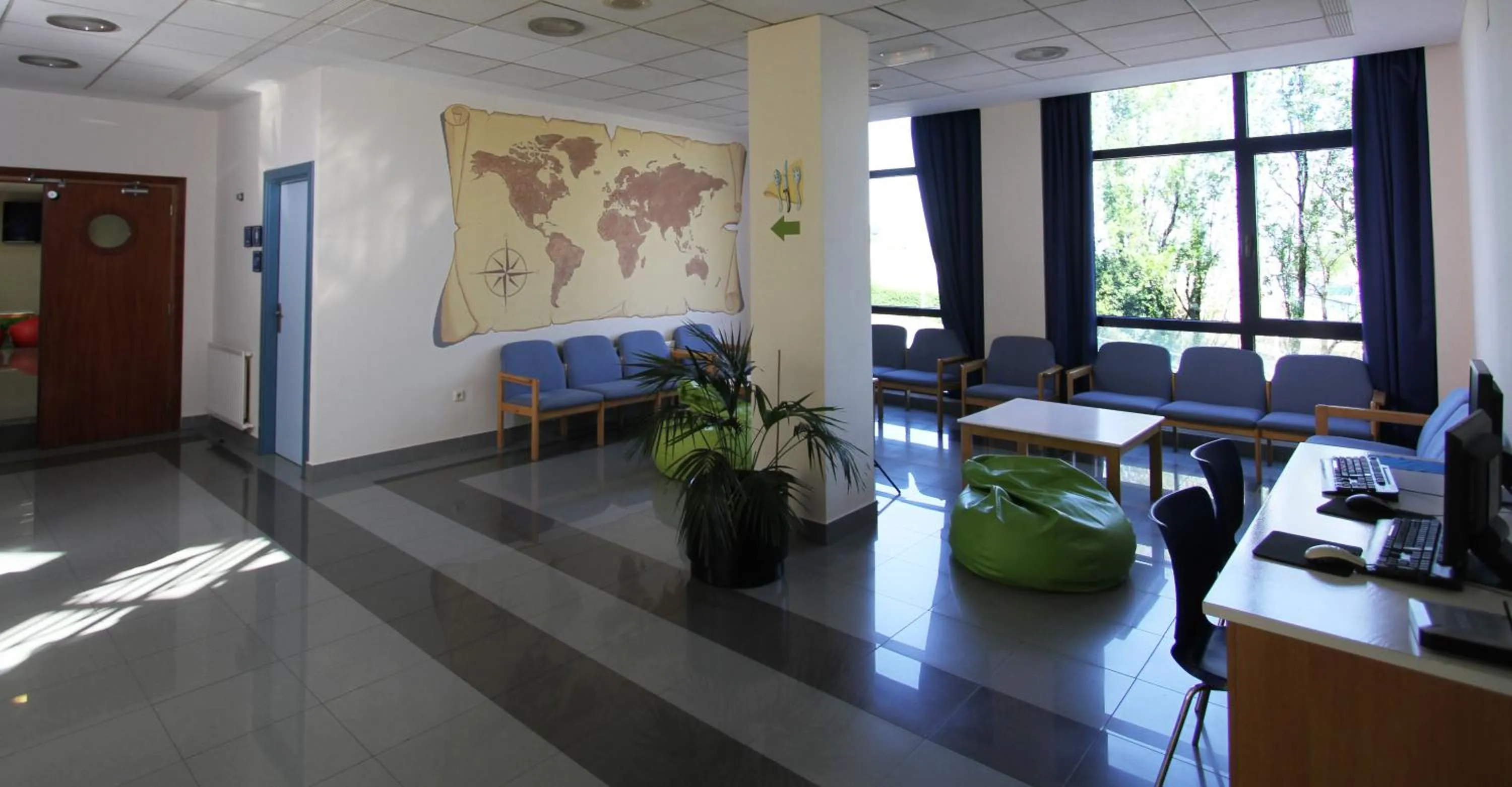 Area and facilities in Bilbao Hostel