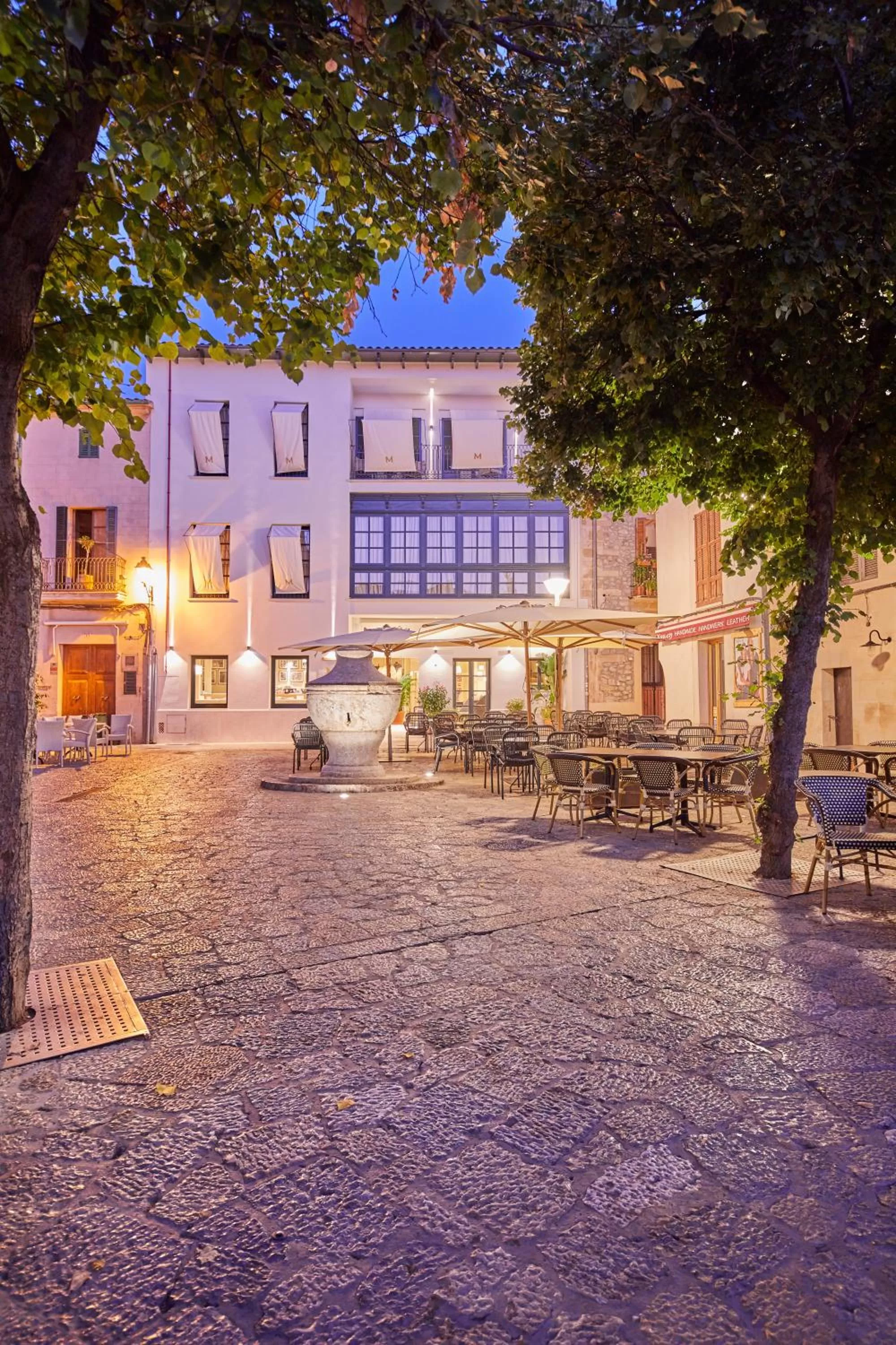 Property building in Mon Boutique Hotel