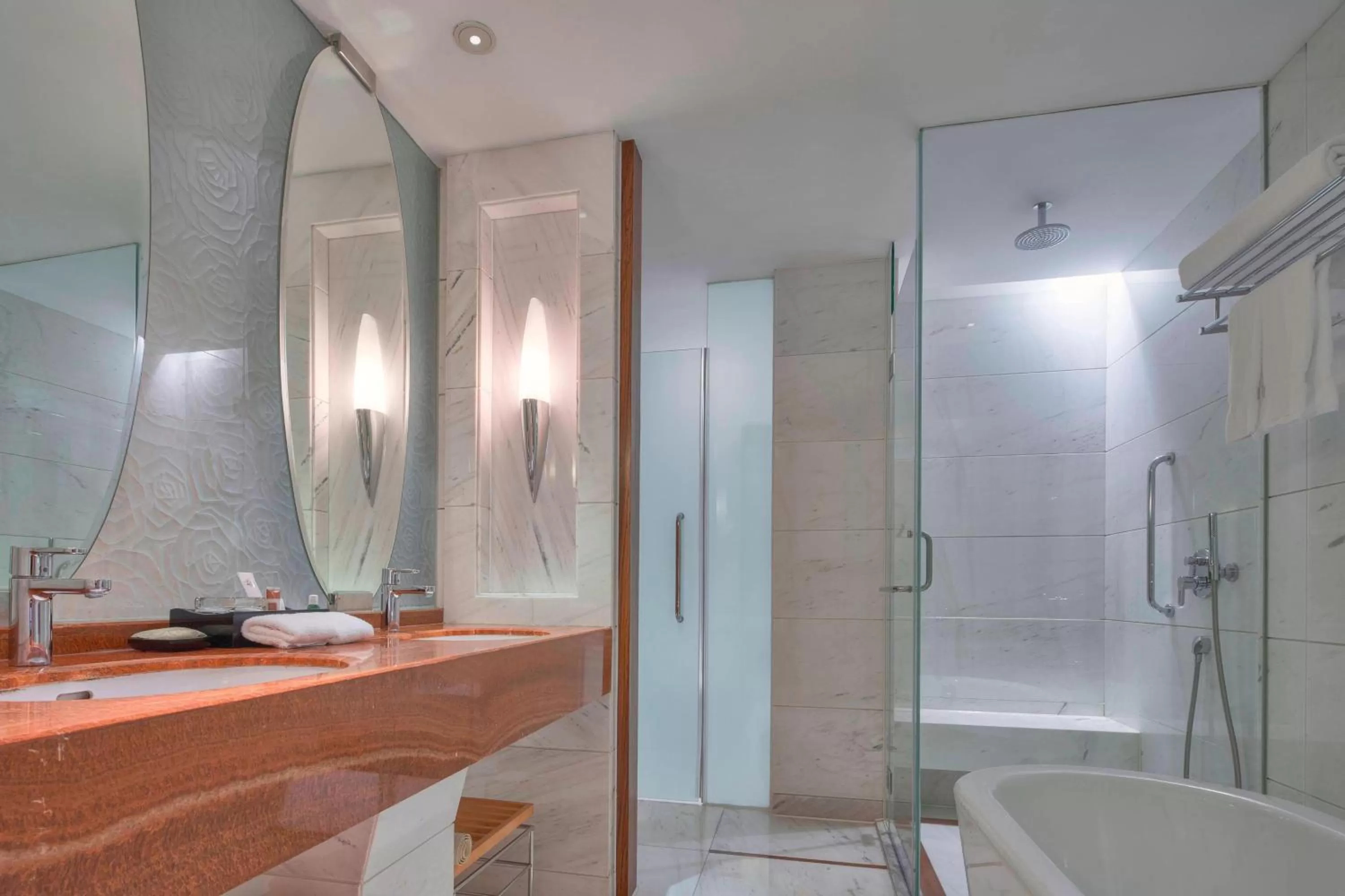 Bathroom in Sheraton Zhoushan Hotel