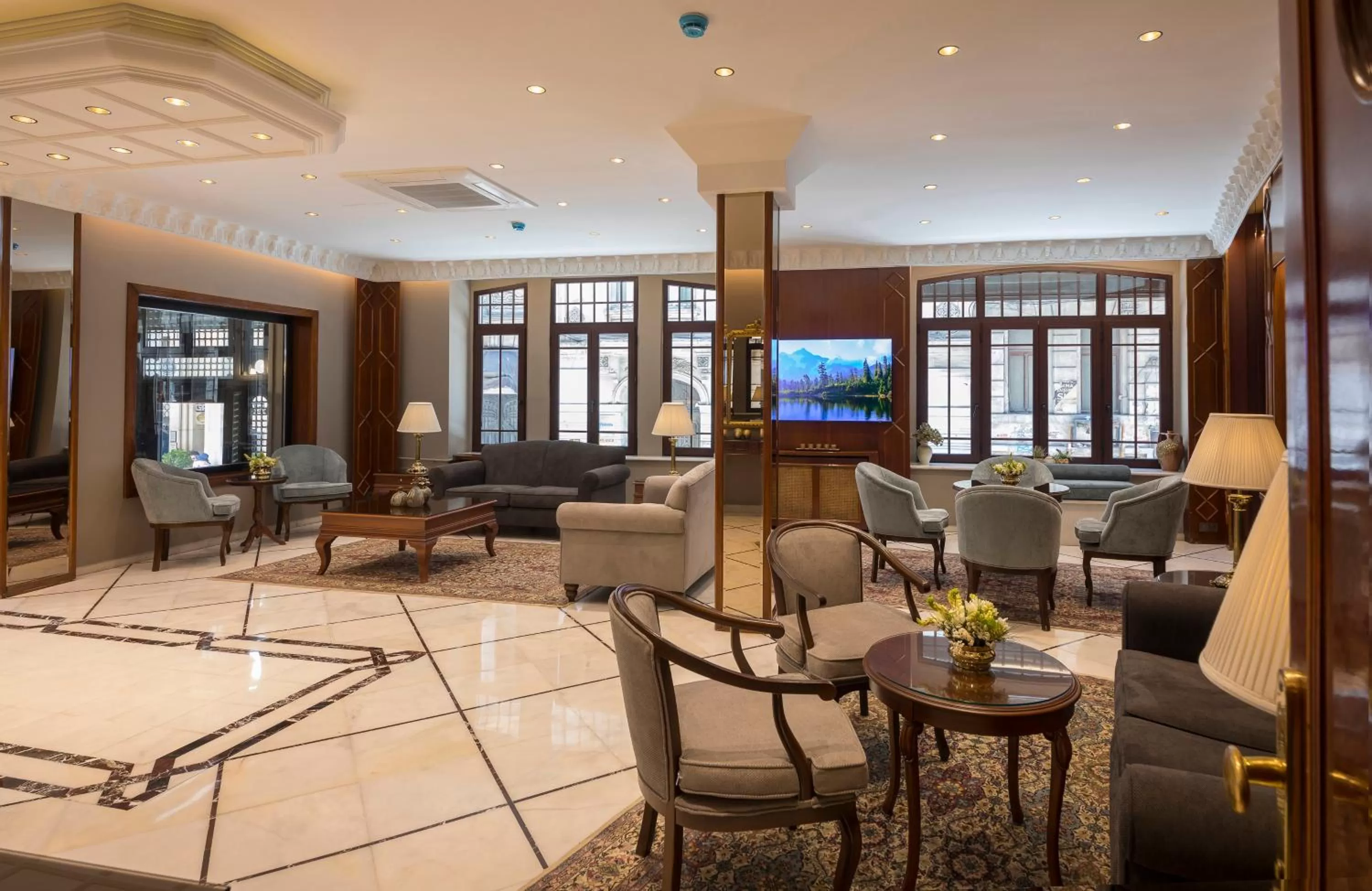 Property building in Vardar Palace Hotel - Special Category