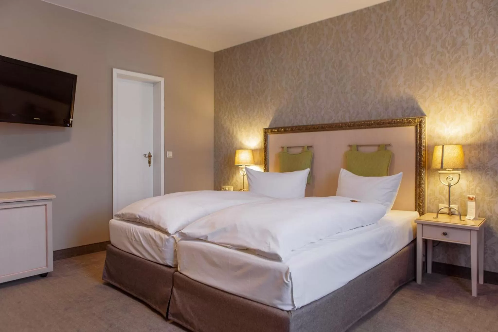 Bed in Hotel Ettrich & Elbresort Rathen